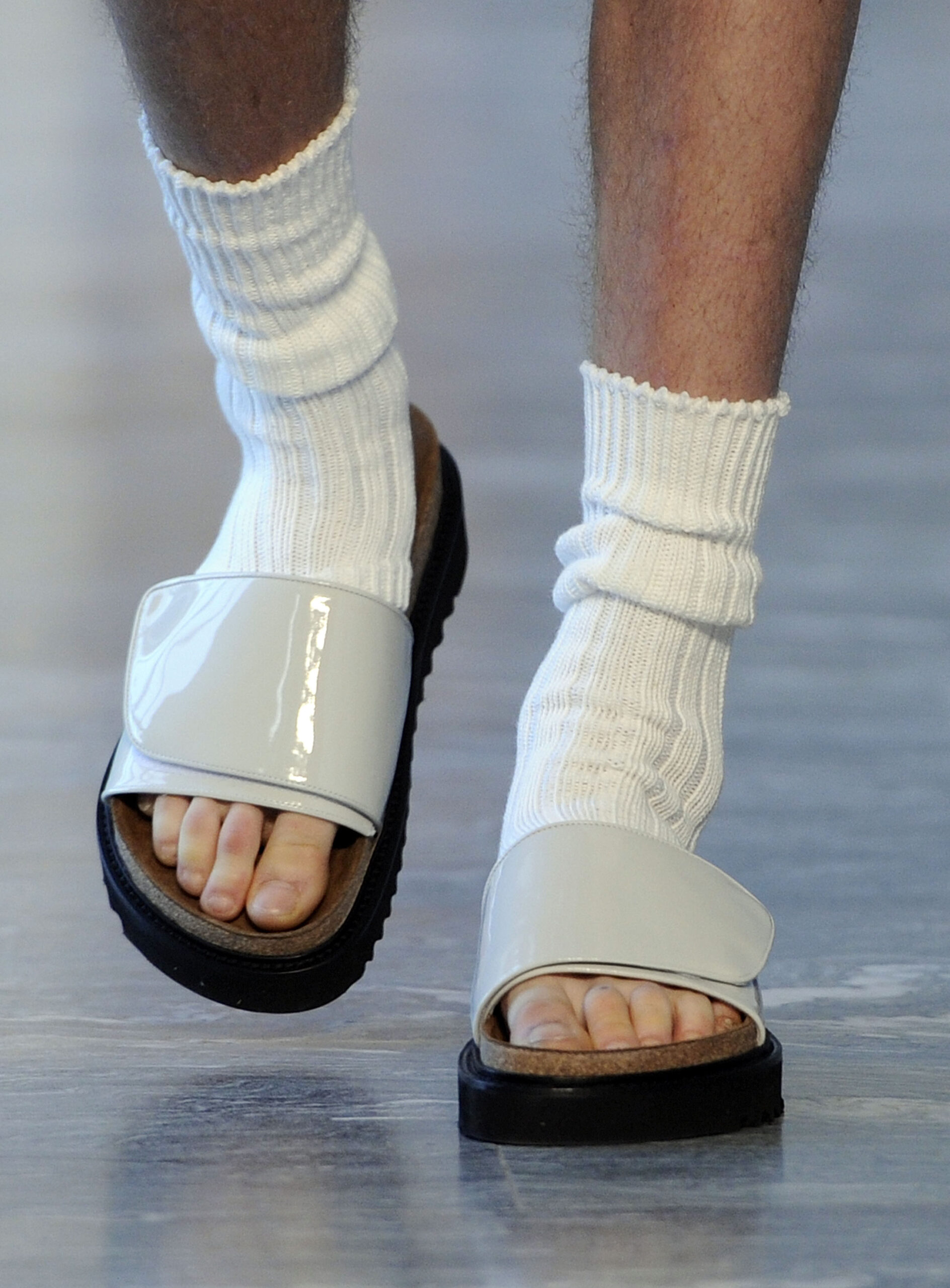 Dolce&Gabbana presents a flourish of crimson suits