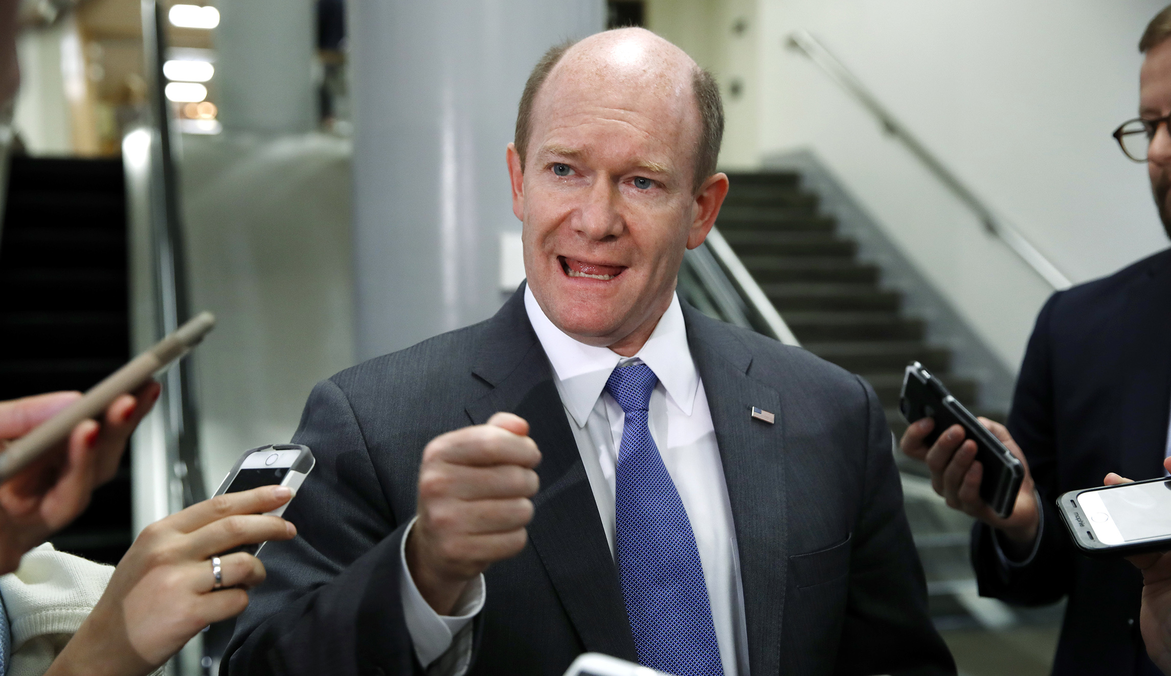 Chris Coons to Beto O’Rourke: You are so not helping