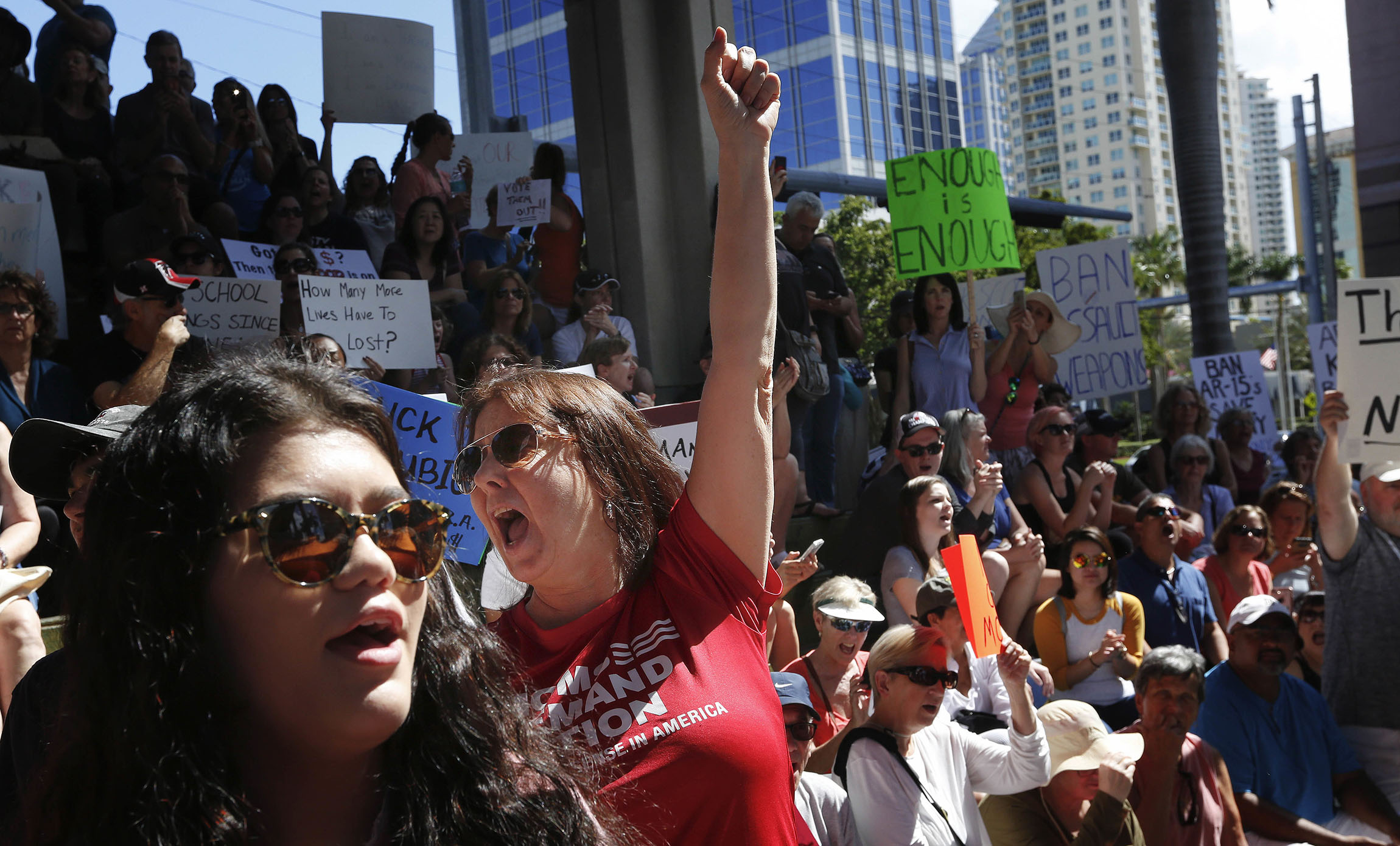Thousands rally for gun control in Florida after school shooting