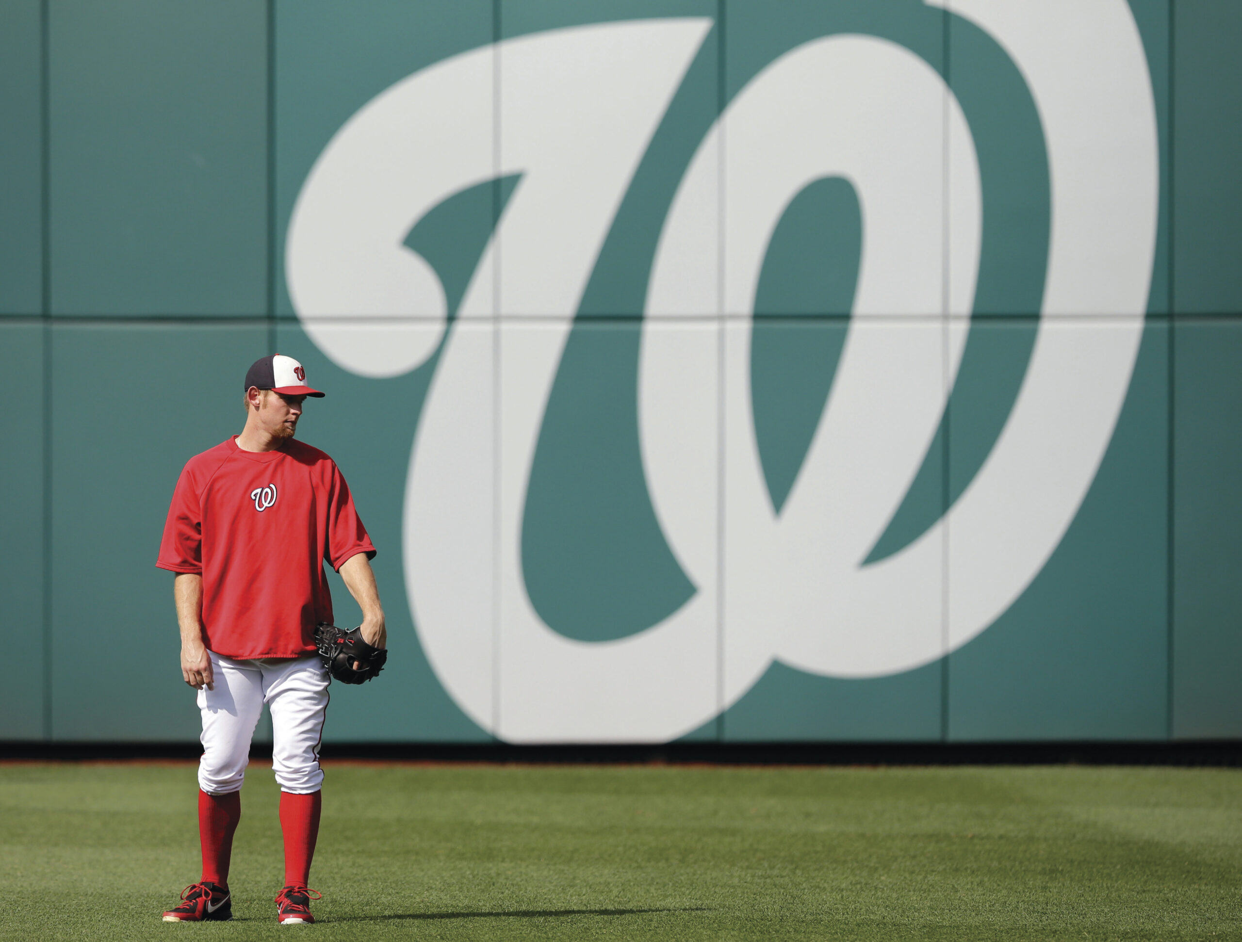 Stephen Strasburg hits disabled list