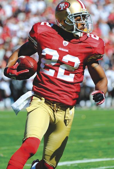 Thearon W. Henderson/Getty Images
San Francisco cornerback Carlos Rogers returns to Washington to face his former team after playing six seasons for the Redskins.