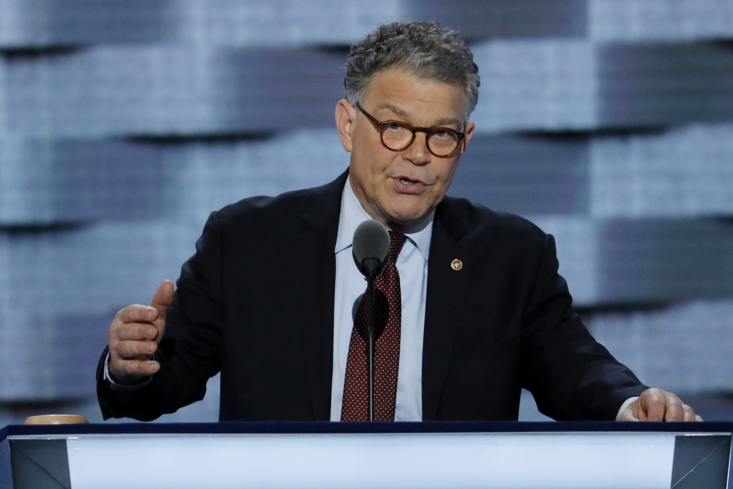 Al Franken mocks Donald Trump
