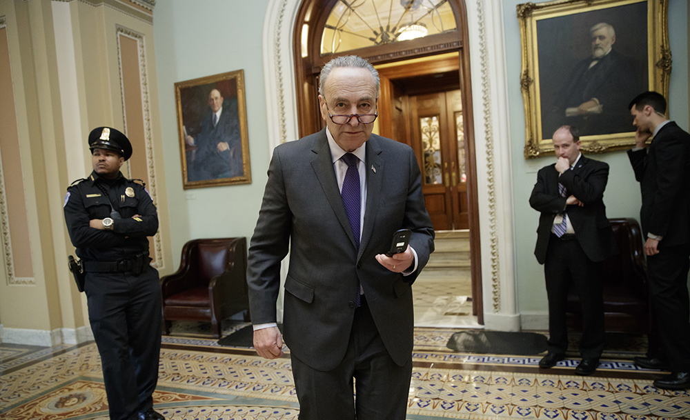 Schumer backs Trump on tariffs against Canada
