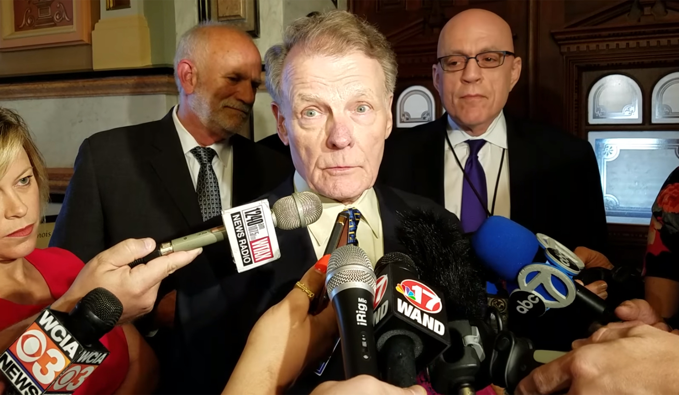 Why are these Midwestern governors thanking an Illinois Democrat?