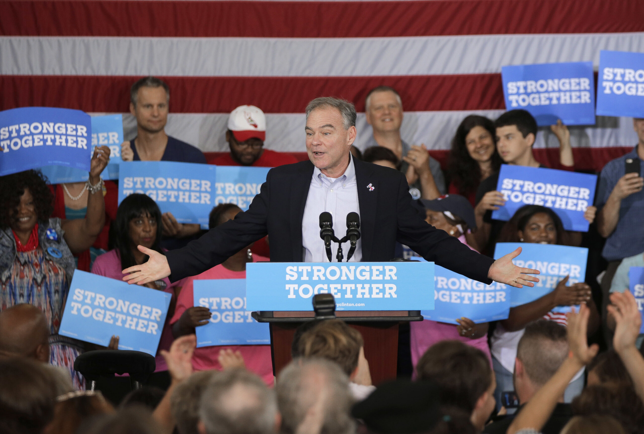 Kaine draws cheers with slavery apology, ‘black lives matter’ promise