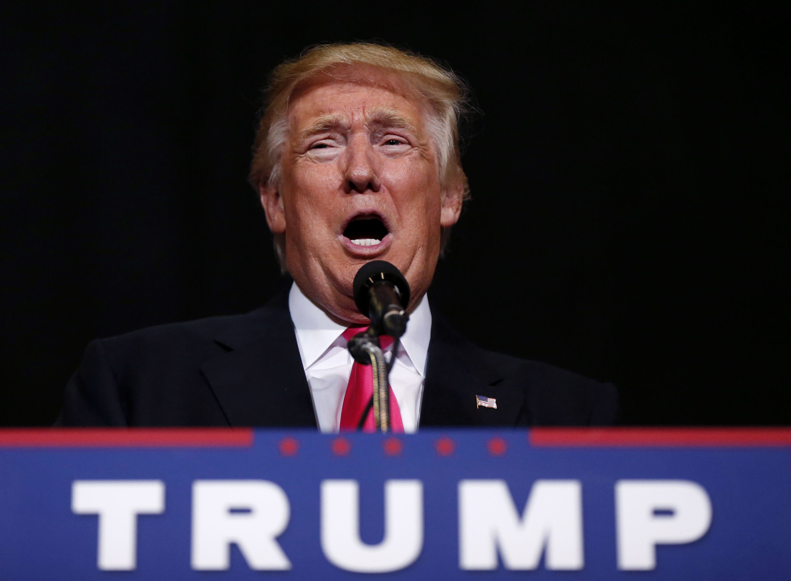 Trump pitches himself to Hispanics in battleground Florida