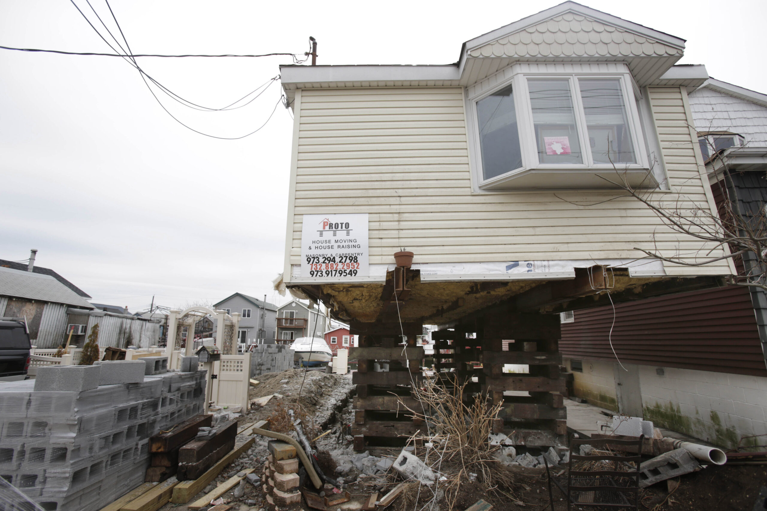NYC to change maligned Sandy rebuilding program