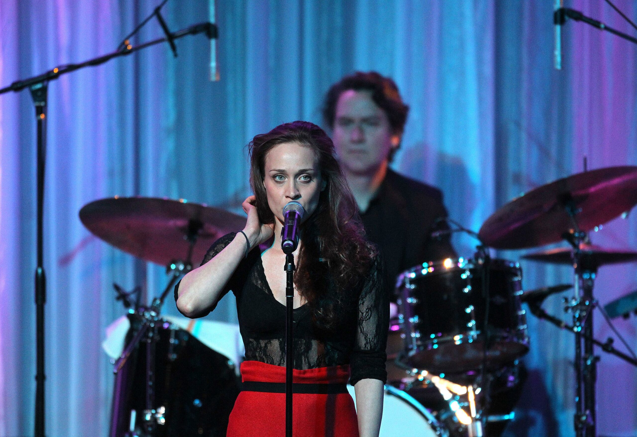 Fiona Apple debuts new songs