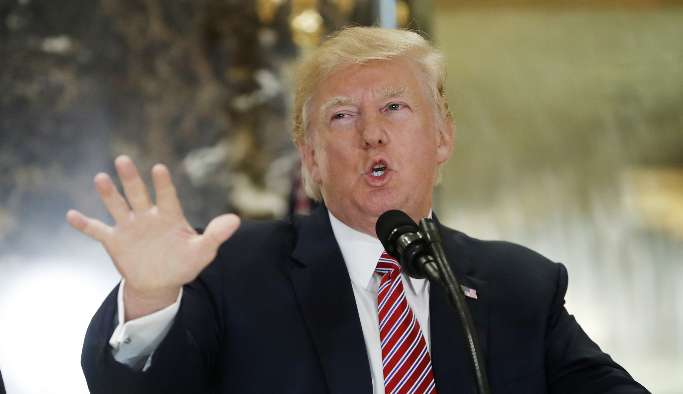 Trump: There is ‘blame on both sides’ of Charlottesville violence