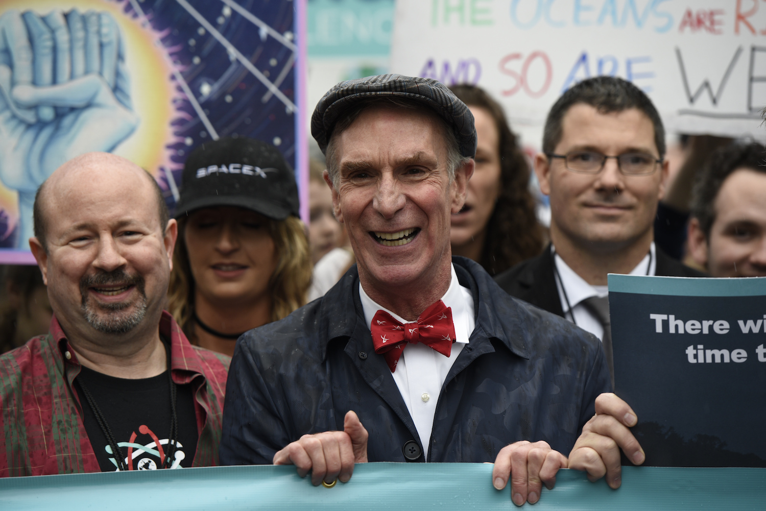 That Bill Nye screengrab you’ve been sharing is a fake