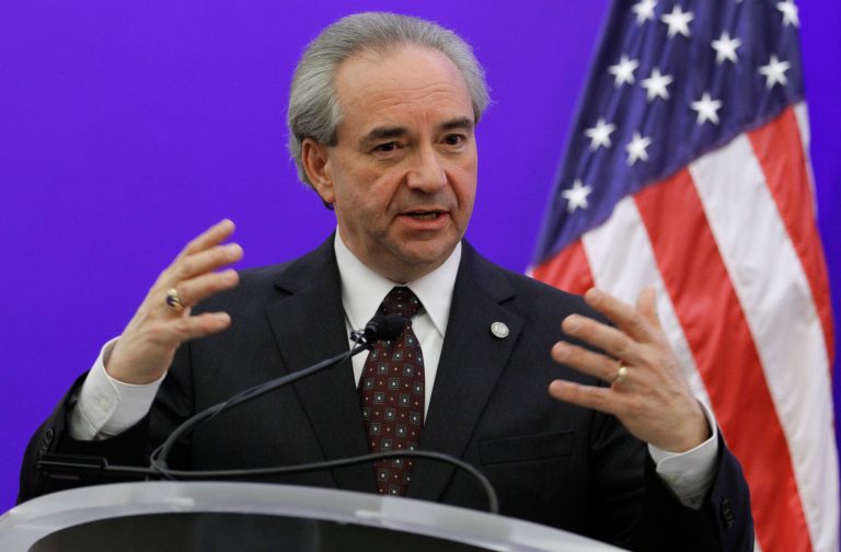 Republican Virginia Lt. Gov. Bill Bolling called TechPAC to pressure them to endorse Democrat Terry McAuliffe in the Virginia governor's race. (AP/Steve Helber)