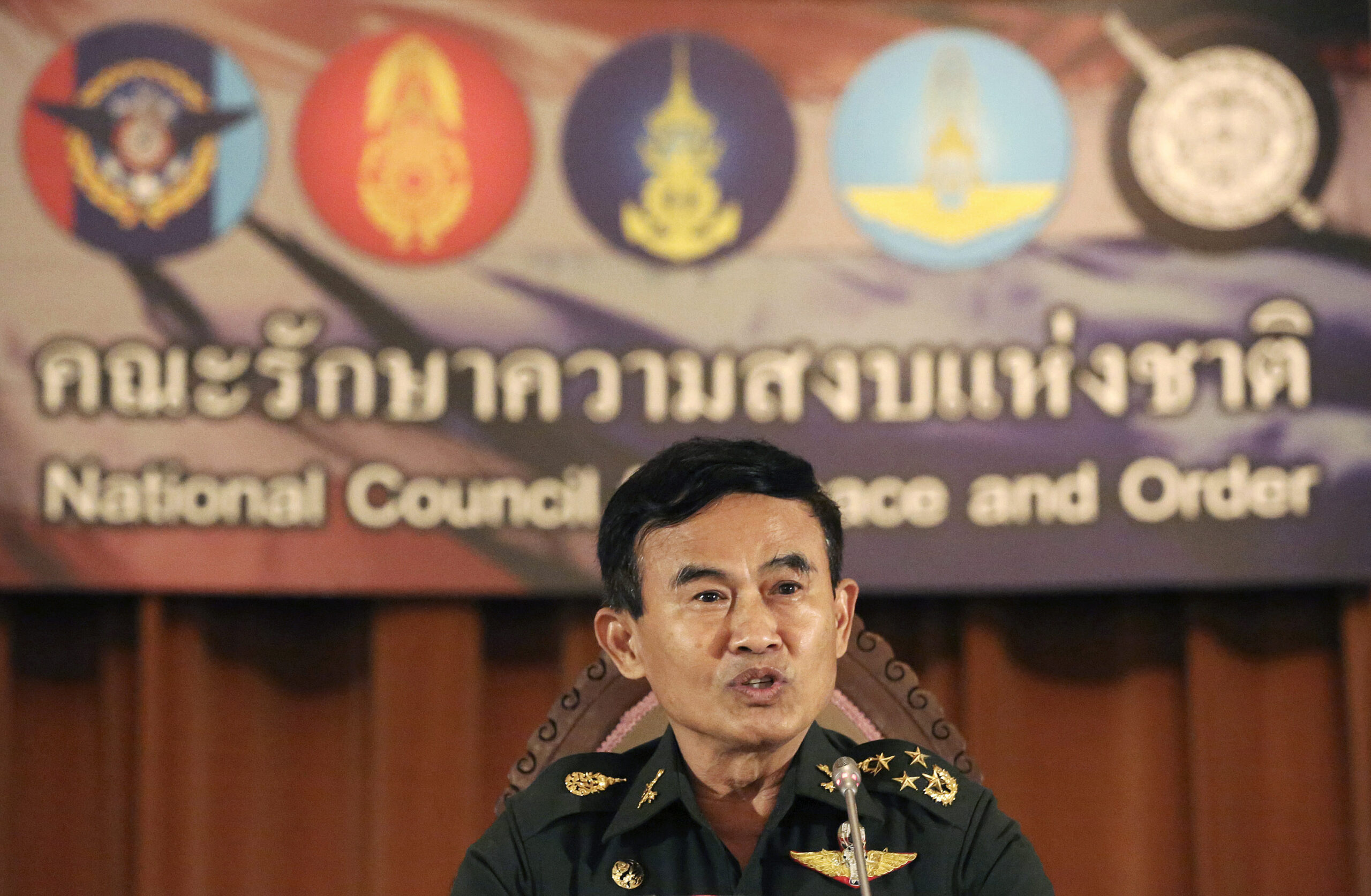 New constitution gives Thai junta sweeping powers