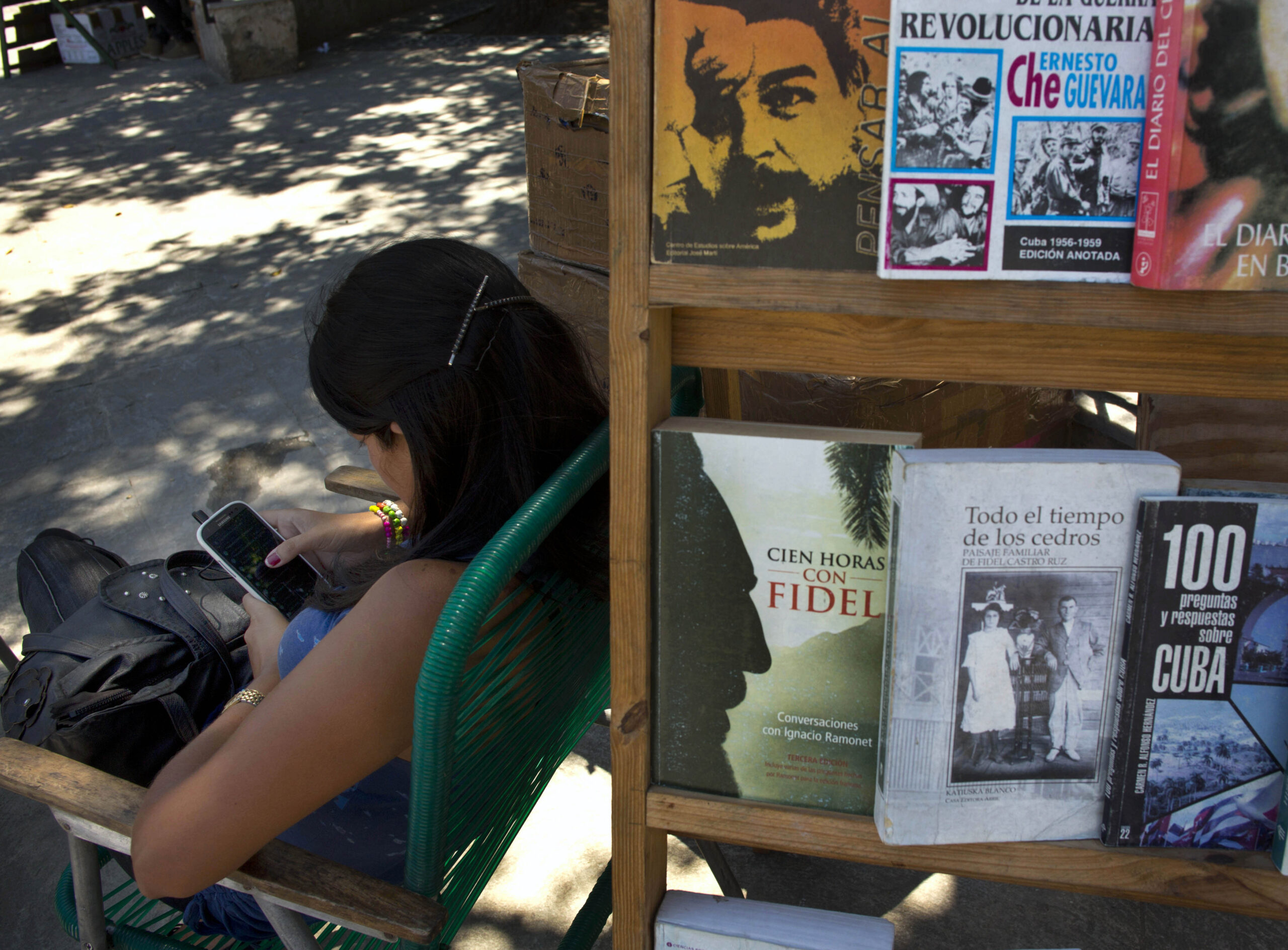 Cuba’s official media abuzz over ‘secret Twitter’