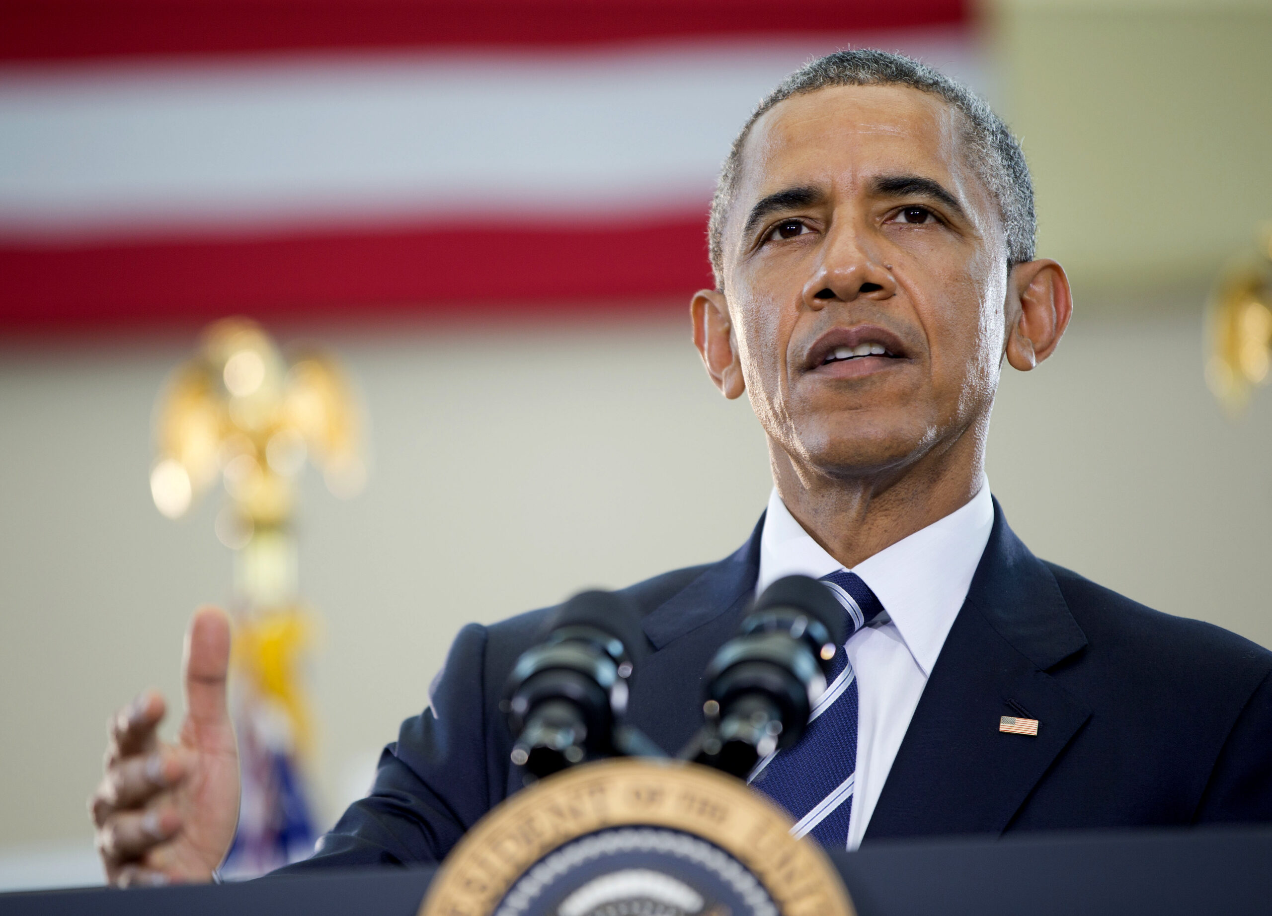 Obama offers to stump for Dems who back him on trade