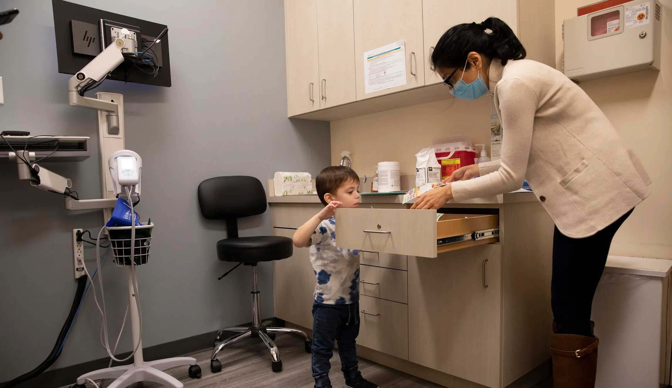 Moderna seeks FDA approval for COVID-19 vaccine for children under 6