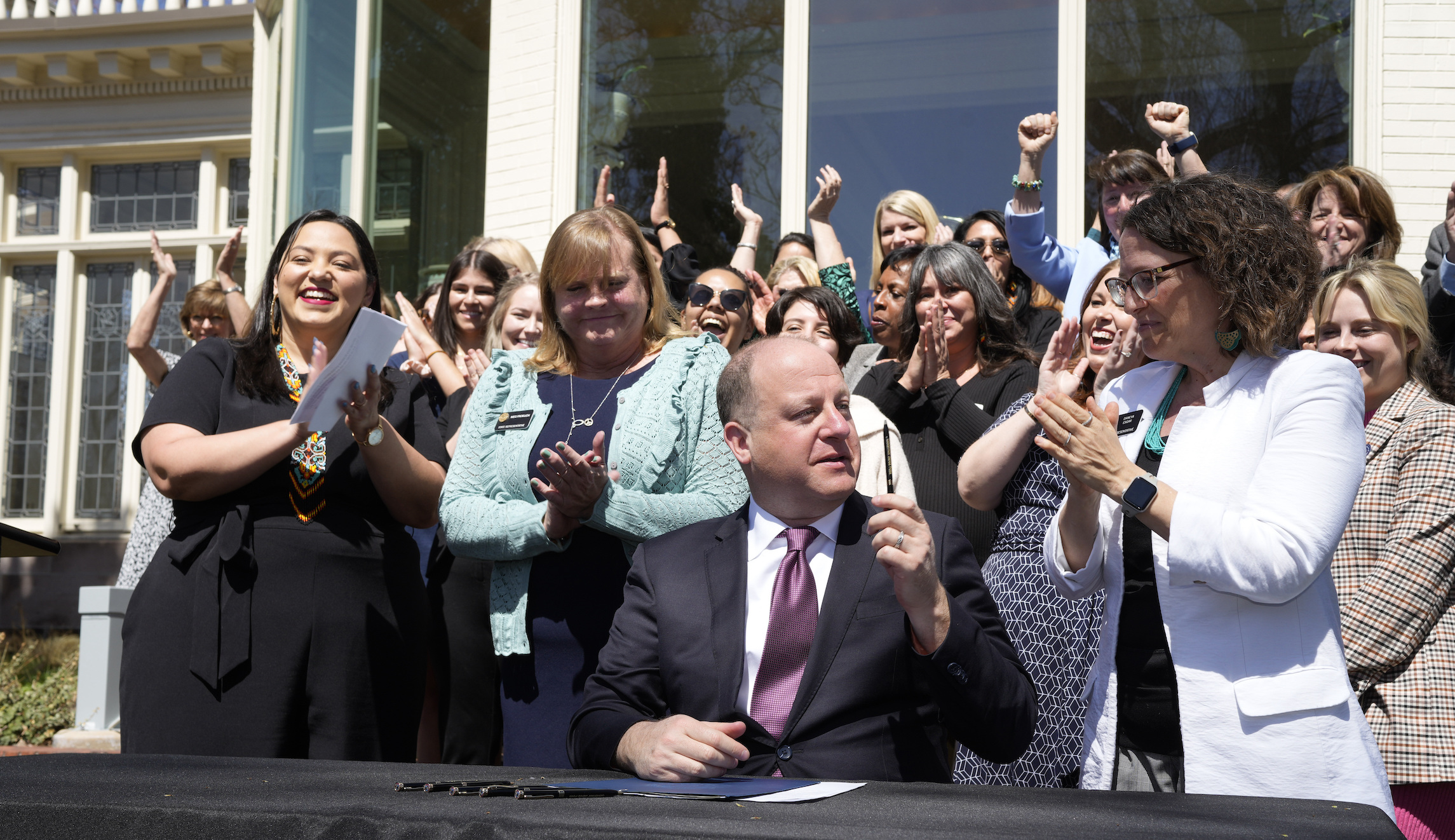 New Colorado law solidifies abortion access throughout pregnancy — what to know