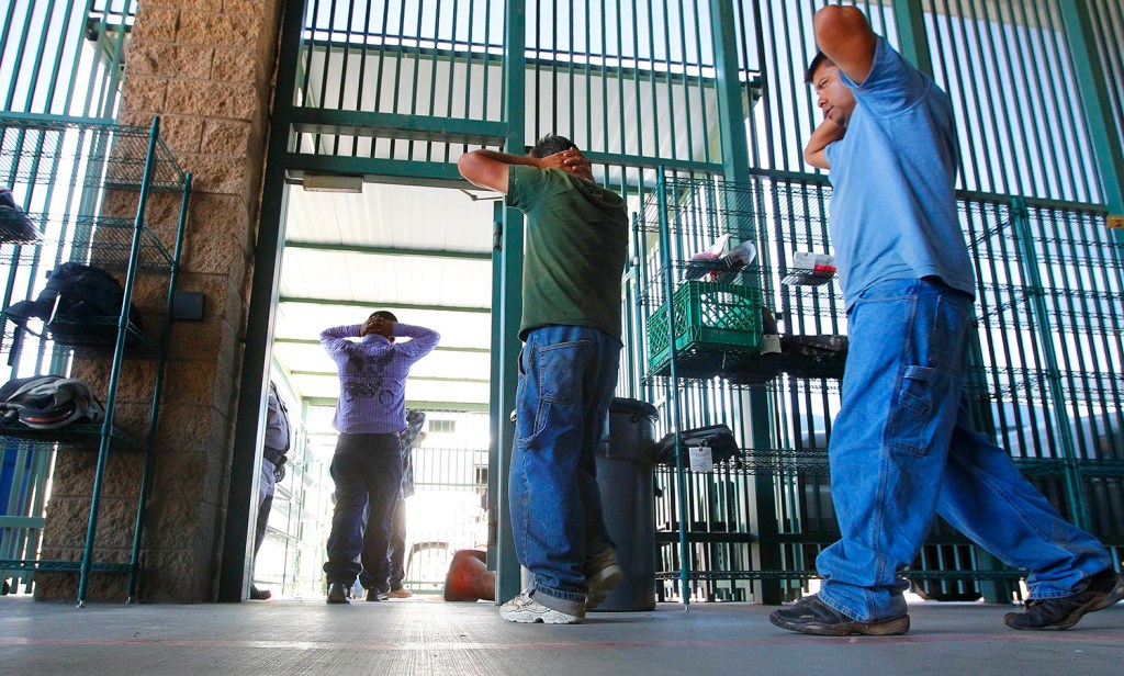 House Dems push to end detention for immigrants
