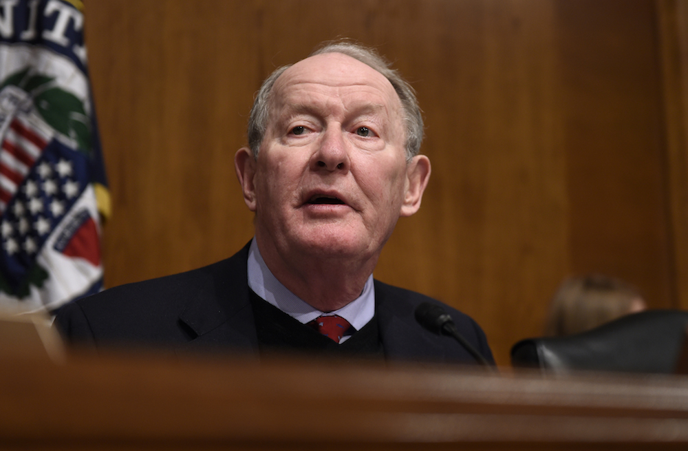 Senate leader opposes mandatory FDA funds
