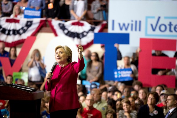 Poll: Clinton holds a slim lead in Ohio, Portman’s edge nearly doubles