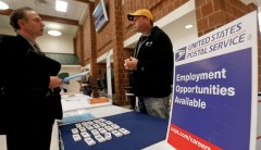 Jobless claims drop back down to 239,000