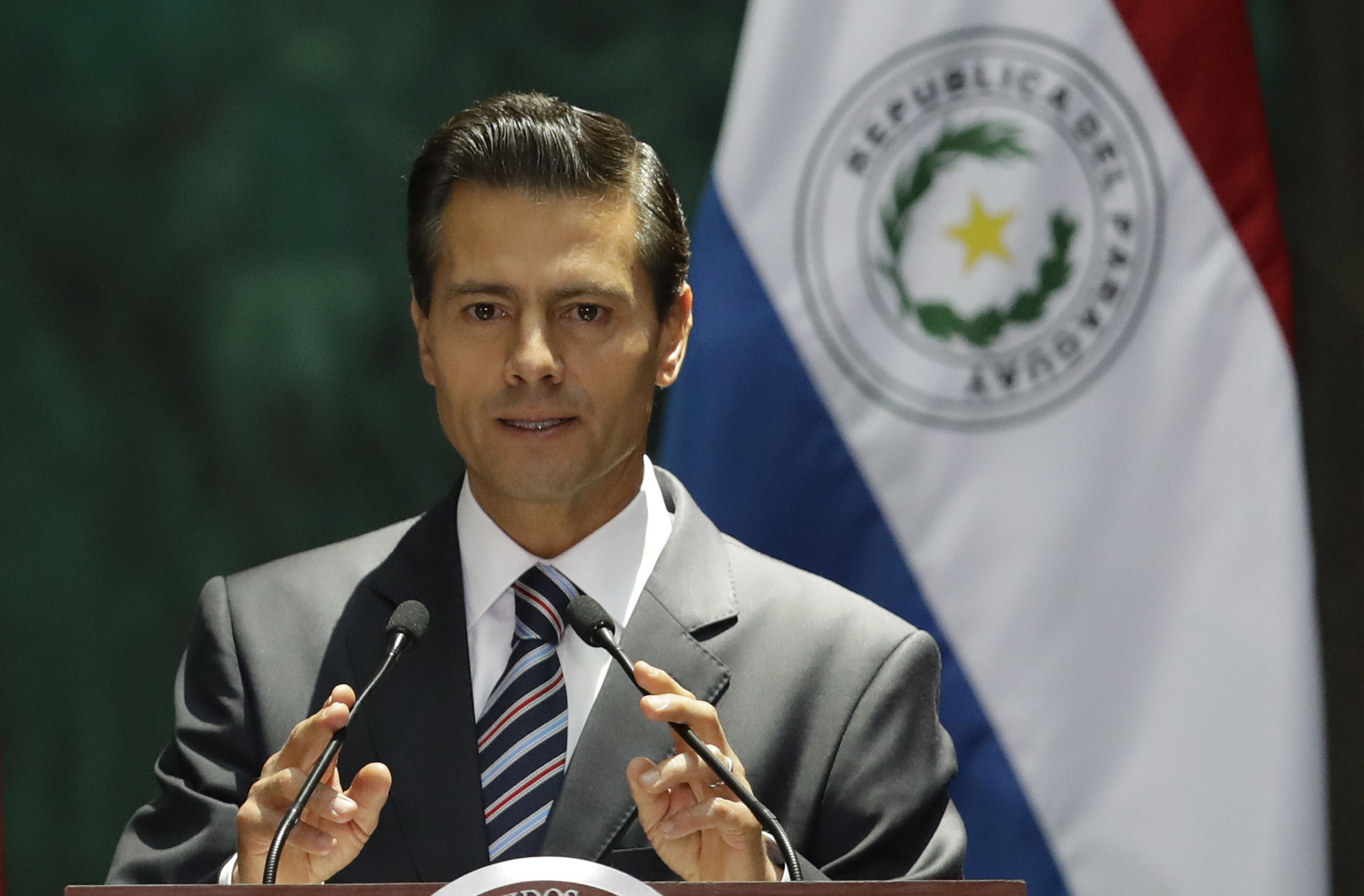 Mexican president tweets Trump: ‘Mexico will never pay for a wall’