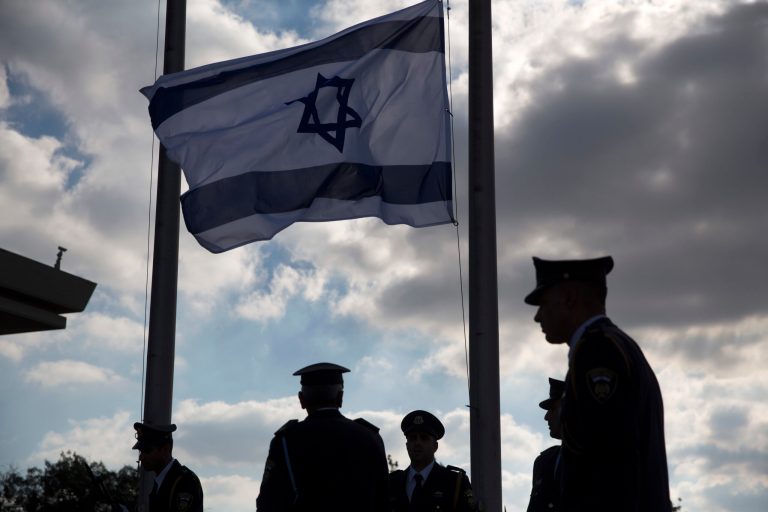 —œMelania and I extend our deepest condolences to the family of Shimon Peres on the passing of their beloved father, grandfather and great-grandfather,—£ Donald Trump said. (AP Photo)