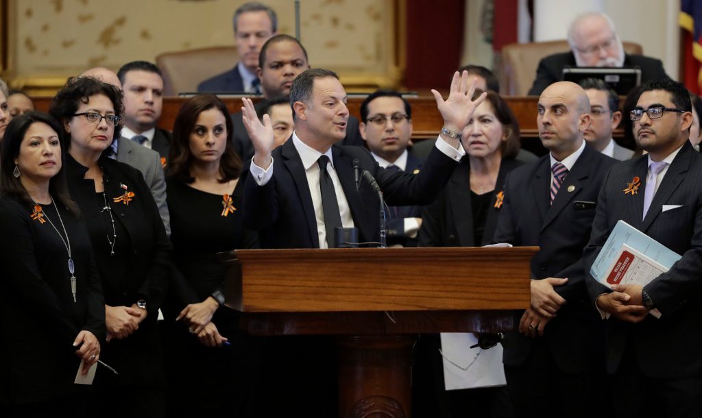 Texas House votes to ban ‘sanctuary cities’