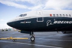 Democrats approve platform defending ‘bank of Boeing’