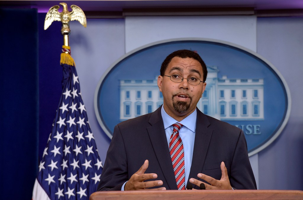 Education secretary visits DC classroom and has an awkward moment