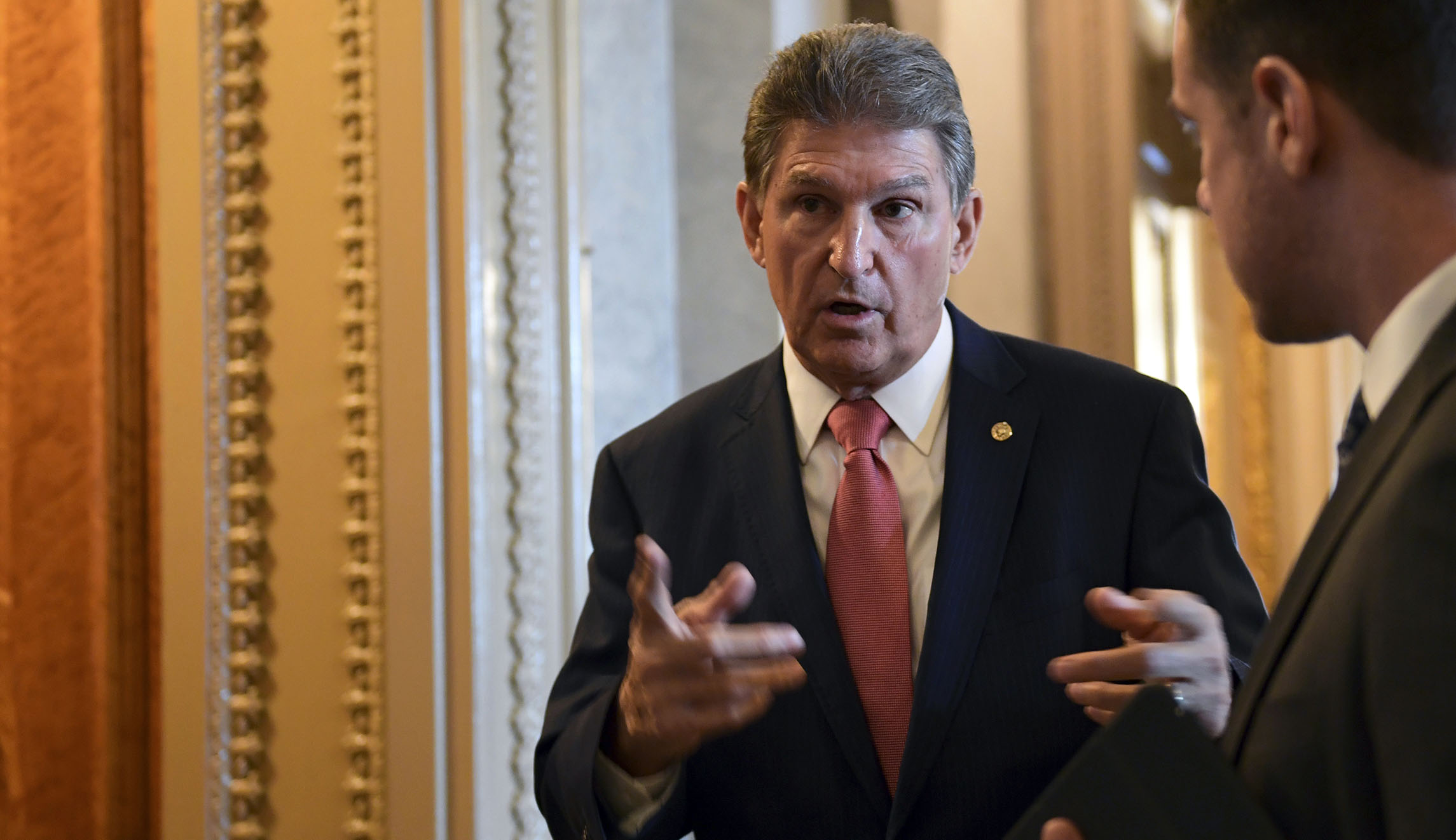 Joe Manchin aims to restore DEA power in opioid bill