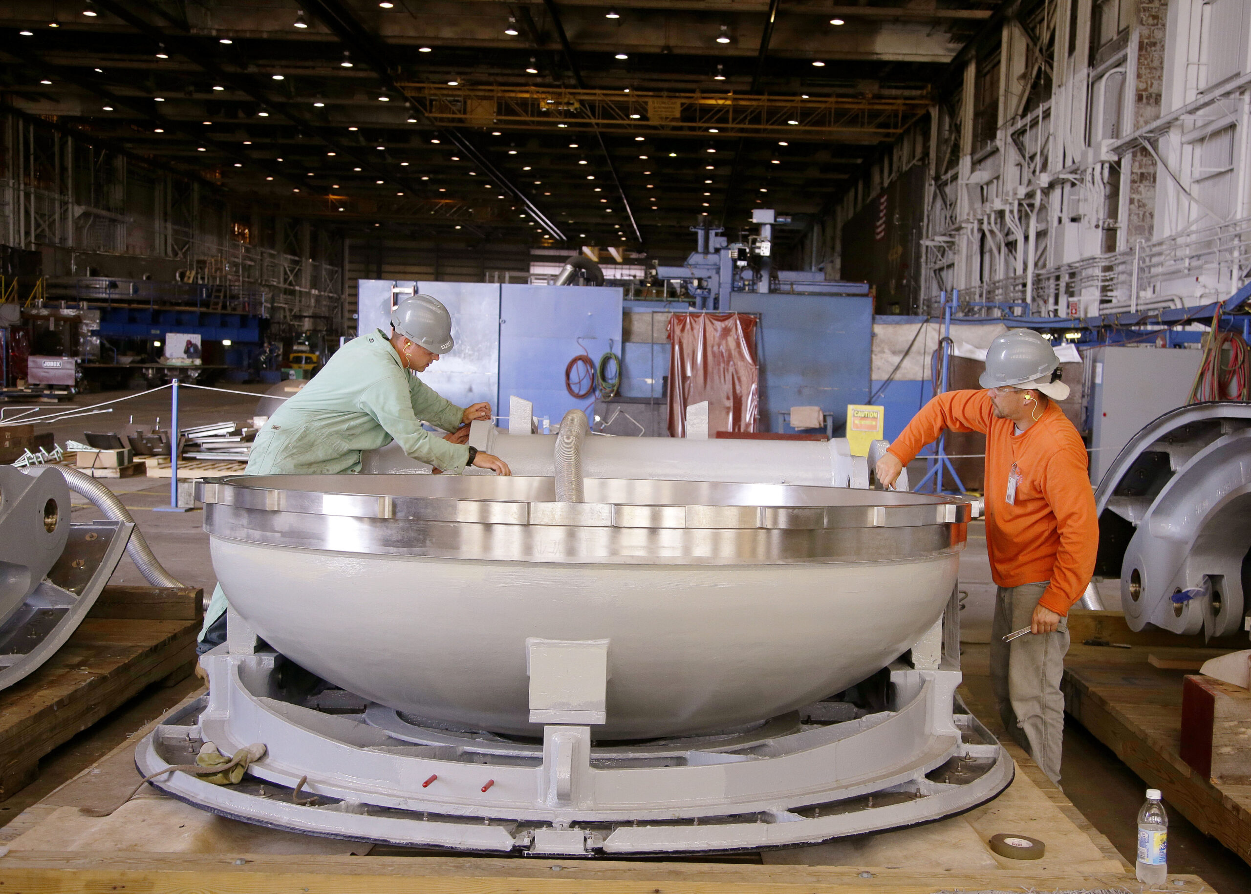 Submarine maker plans expansion in Rhode Island