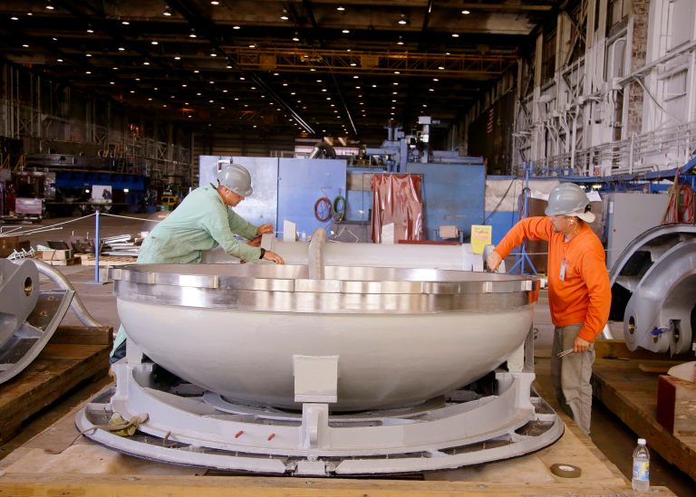 Submarine maker plans expansion in Rhode Island