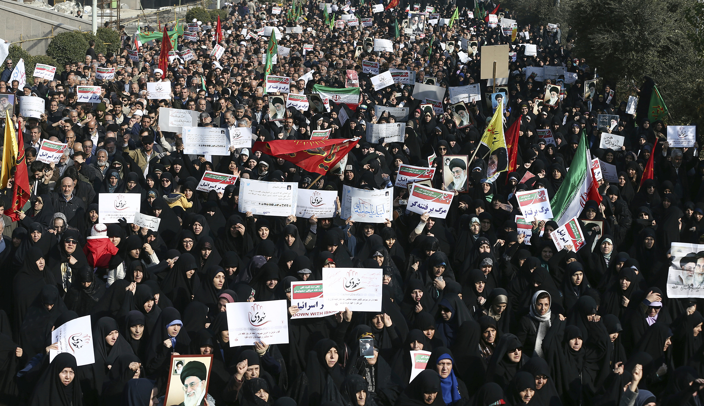 White House: Trump won’t ‘sit by silently’ as Iranian protests continue
