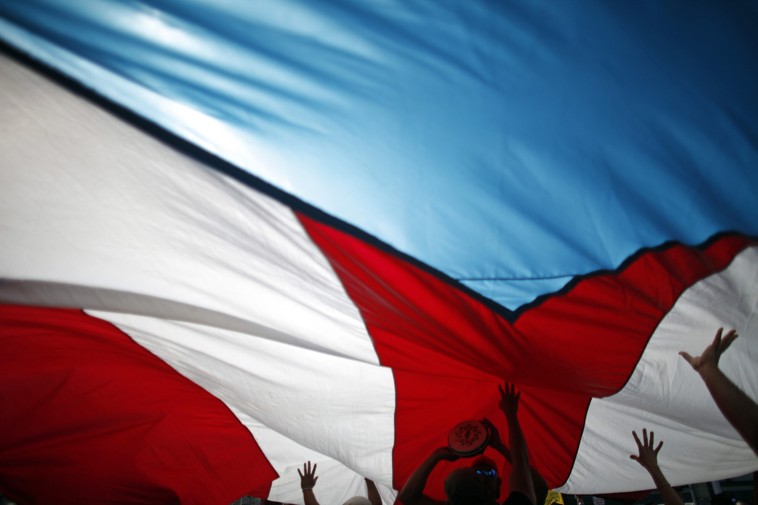 Ailing Puerto Rico open to radical economic fixes