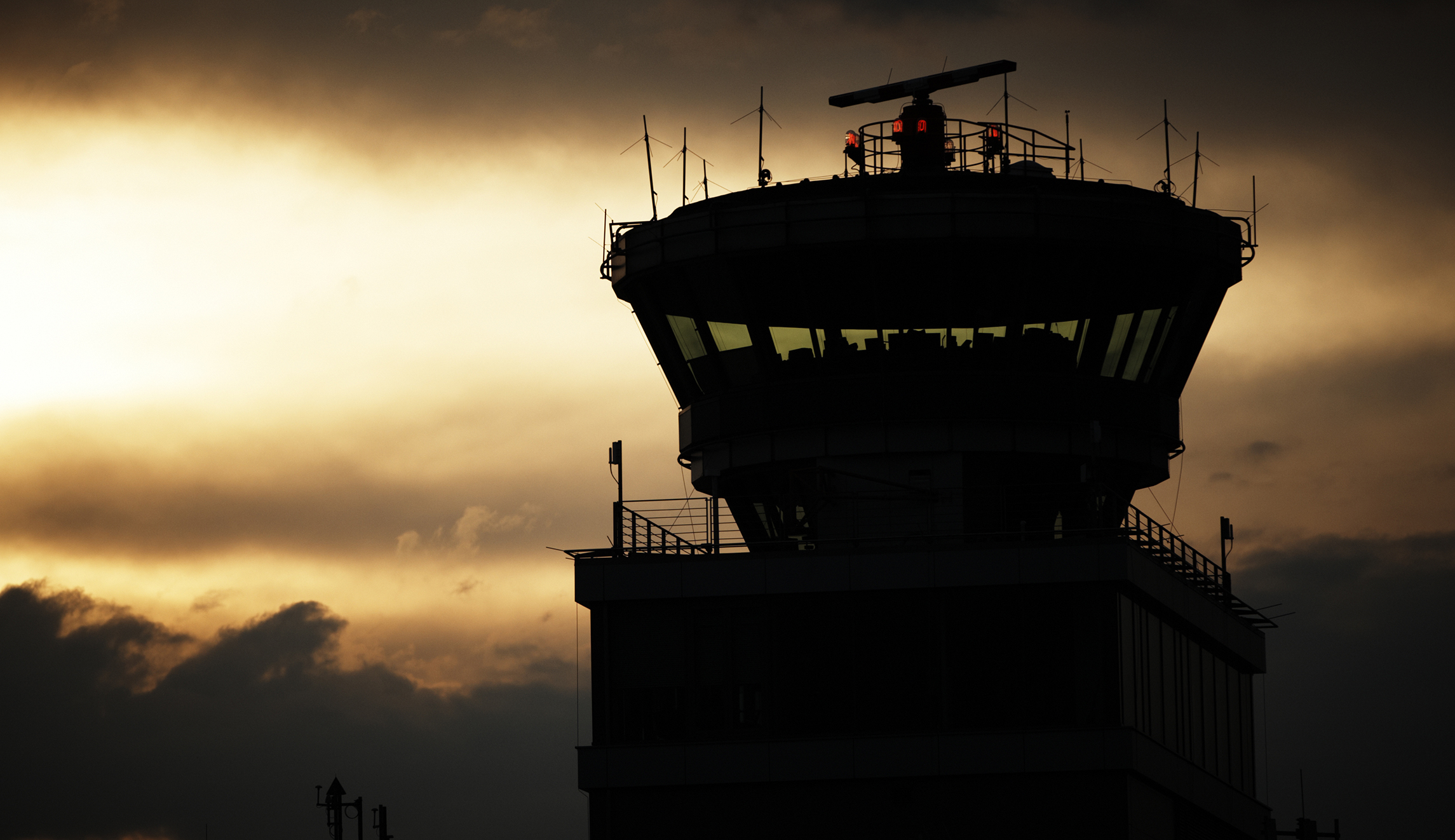 Senate bill ditches Trump plan to privatize air traffic control