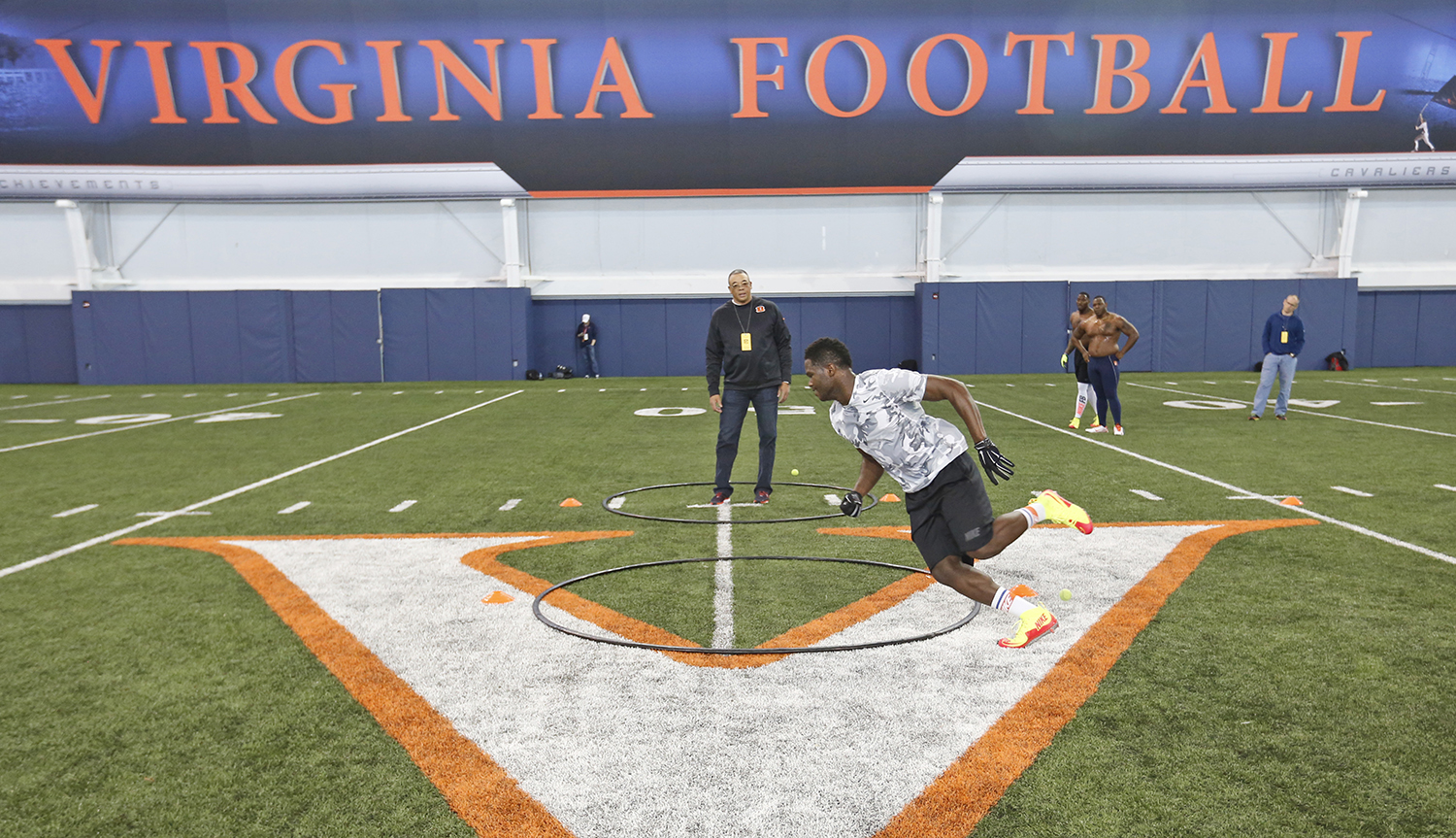 ESPN pulls Asian-American commentator Robert Lee off UVA football game
