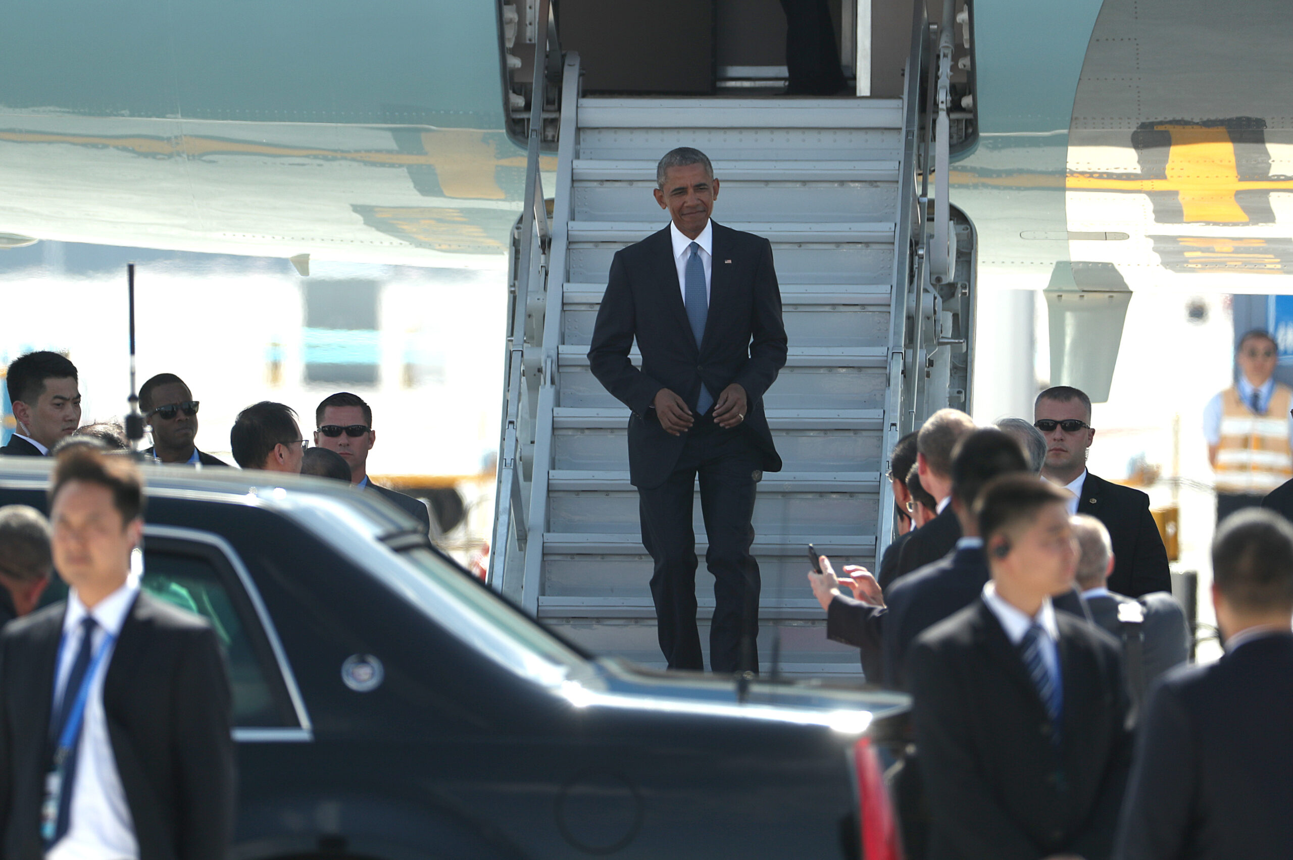 China blames U.S. for Obama’s awkward arrival