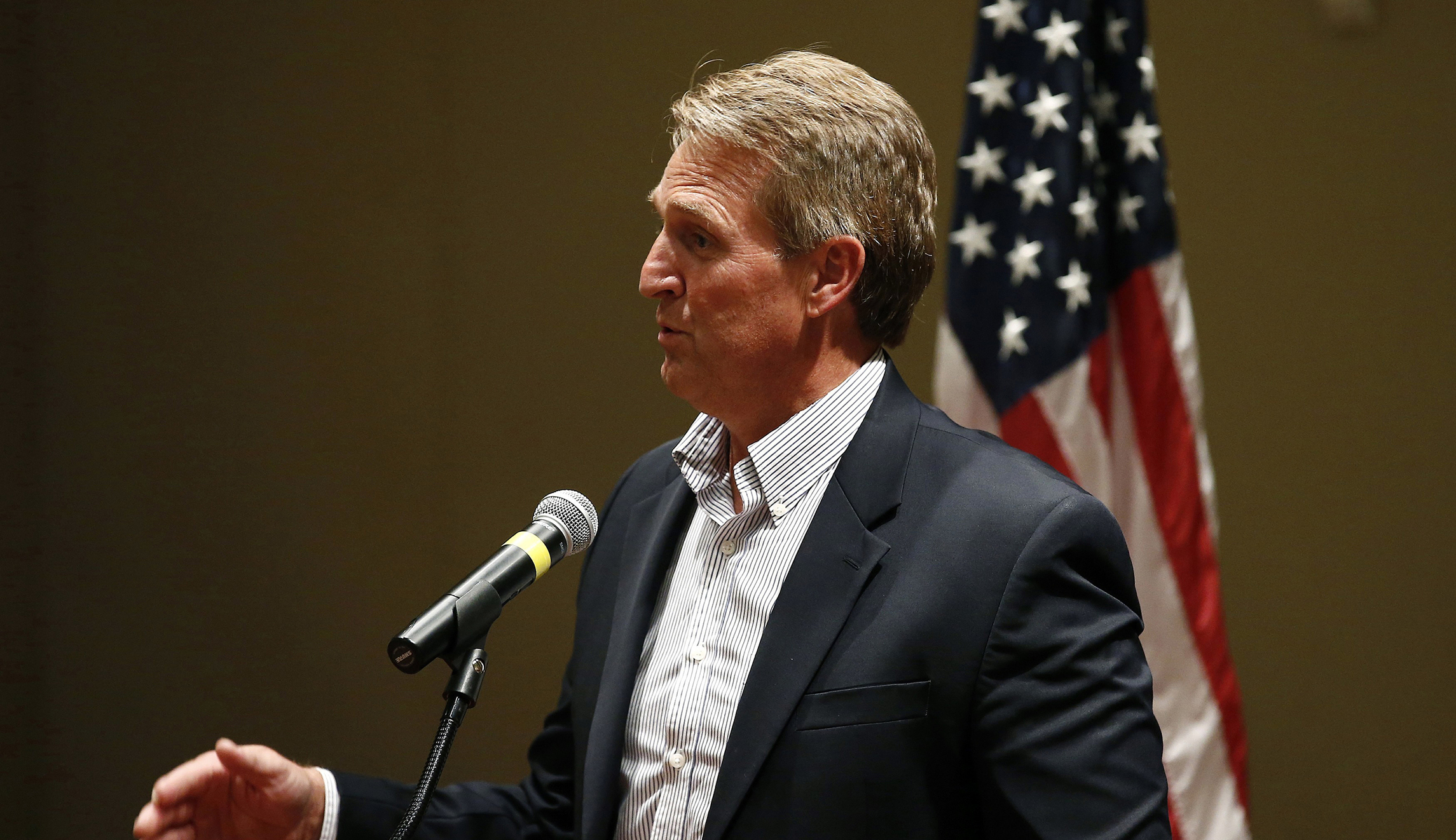 Arizona Republicans should remember Jeff Flake’s defense of a Muslim Democrat