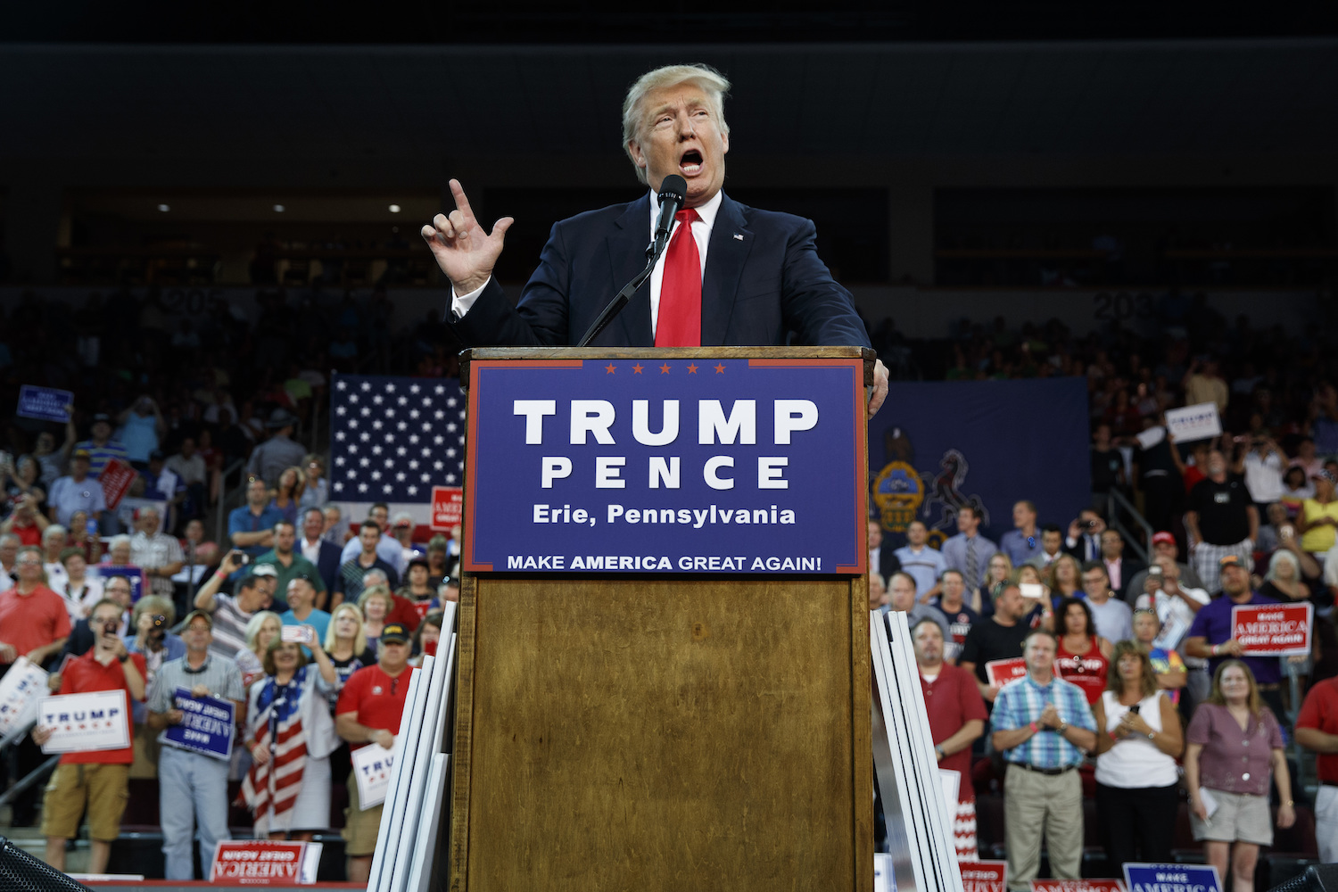 Trump team calls on Clinton camp to apologize for ‘vicious anti-Catholic bigotry’