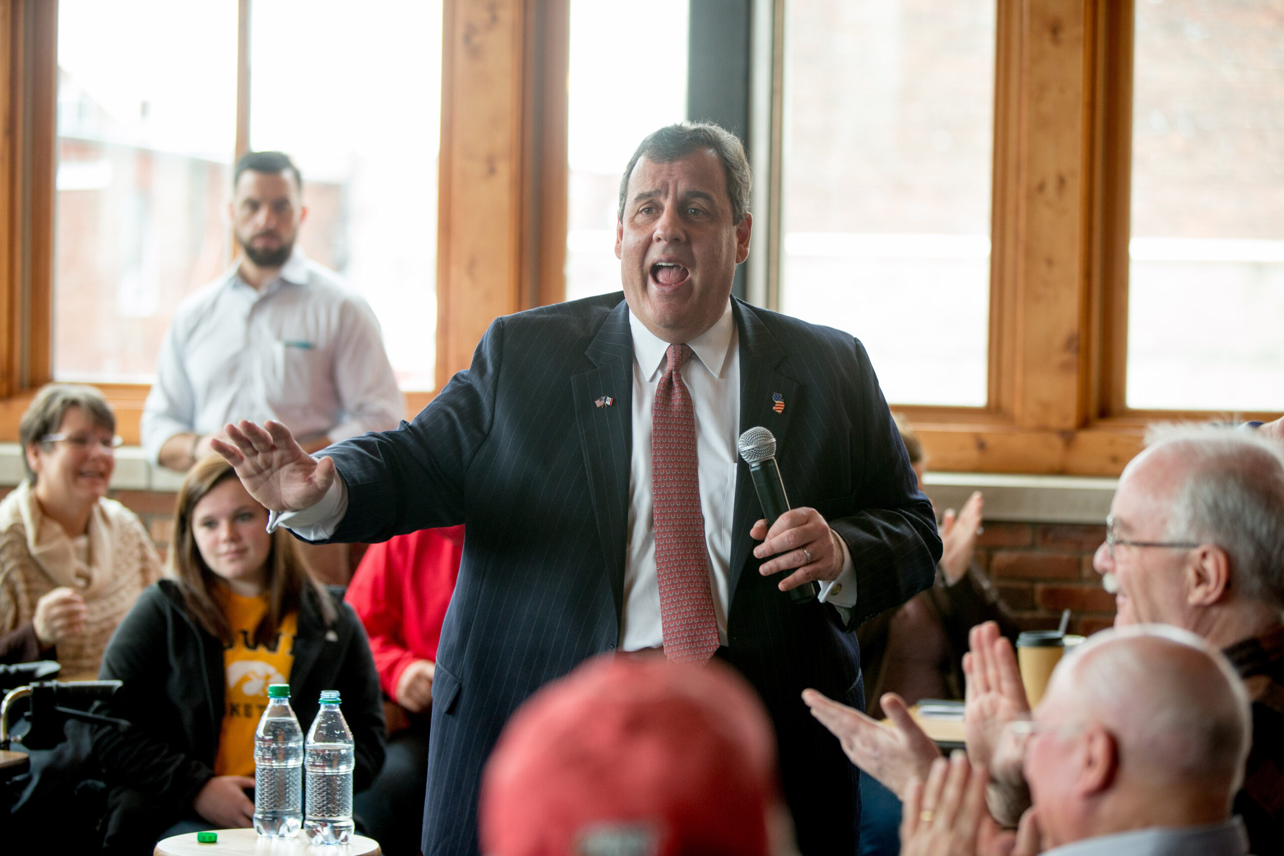 Chris Christie shuts down a heckler
