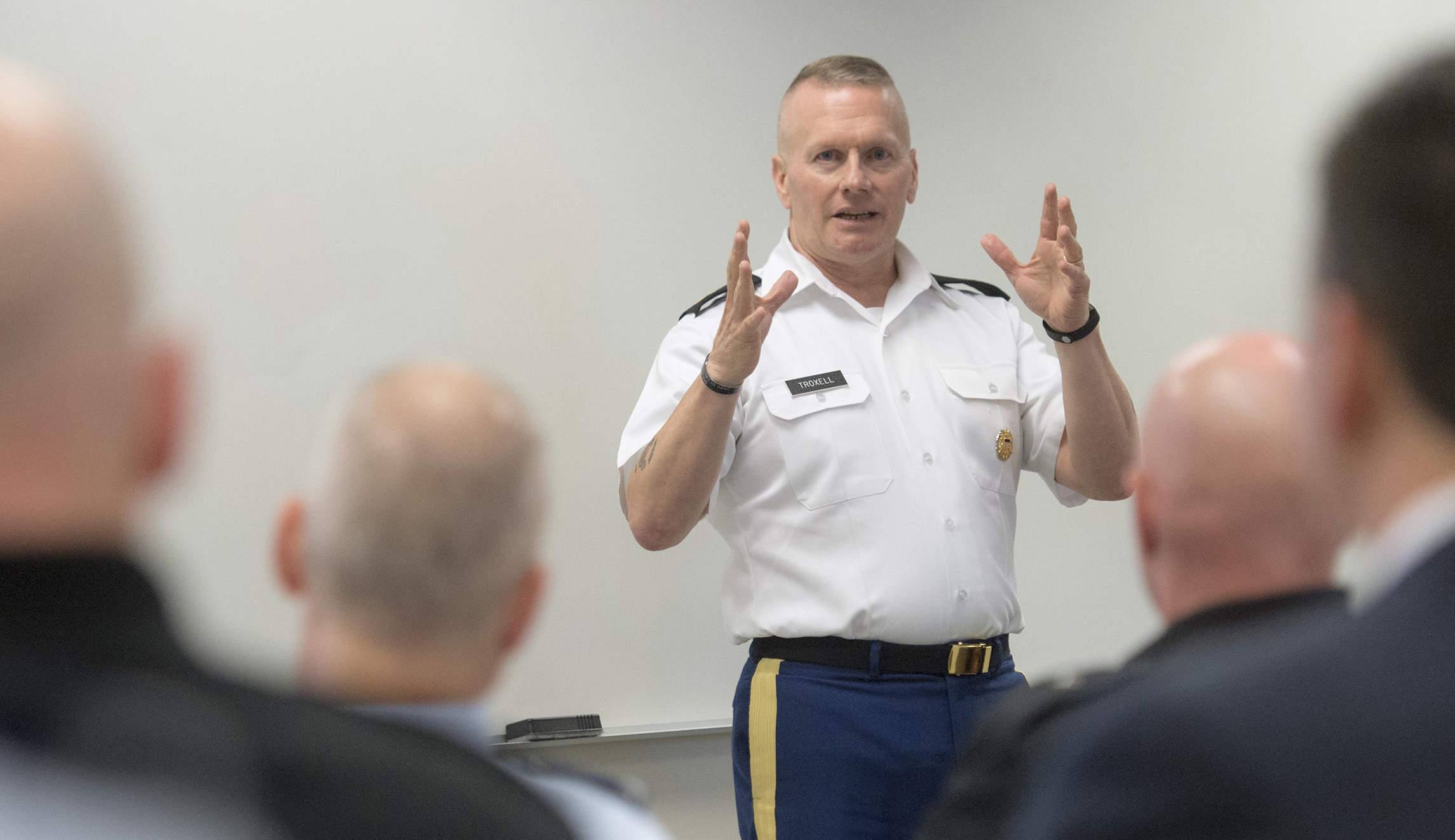 The US military’s top enlisted serviceman is right: ISIS fighters must surrender or die via shovels