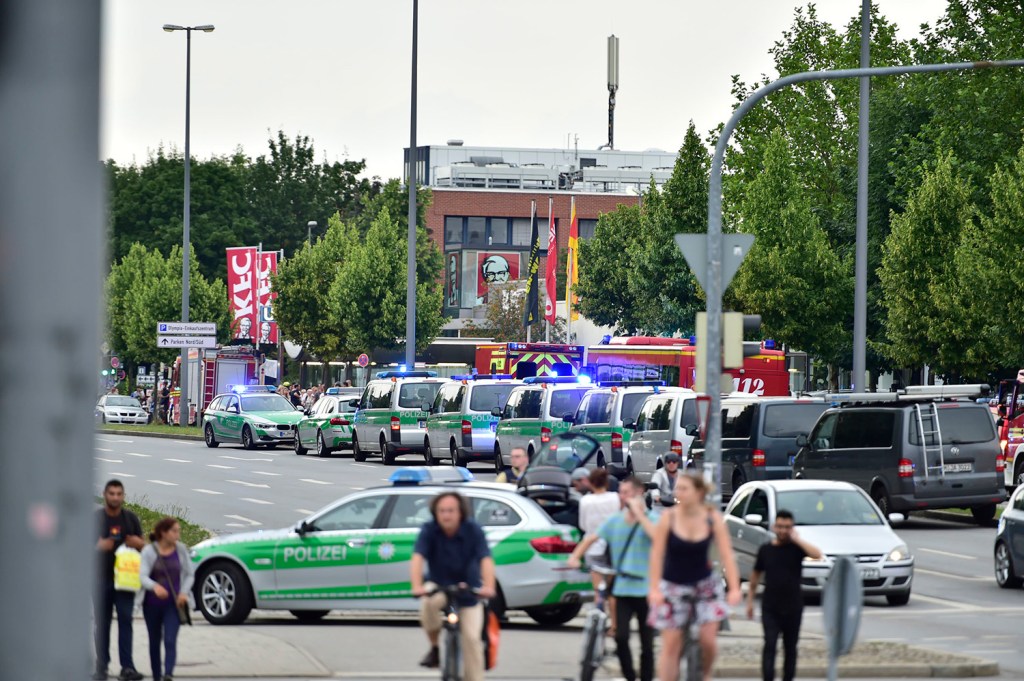 Obama pledges ‘support’ to Germany after mall shooting