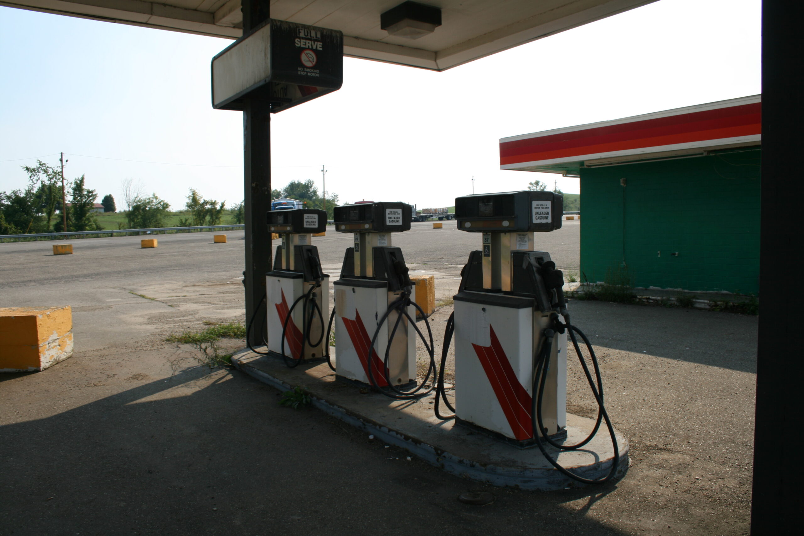 Afternoon Links: Get Ready for ‘Raw Water,’ Pumping Your Own Gas, and Milo’s First Draft