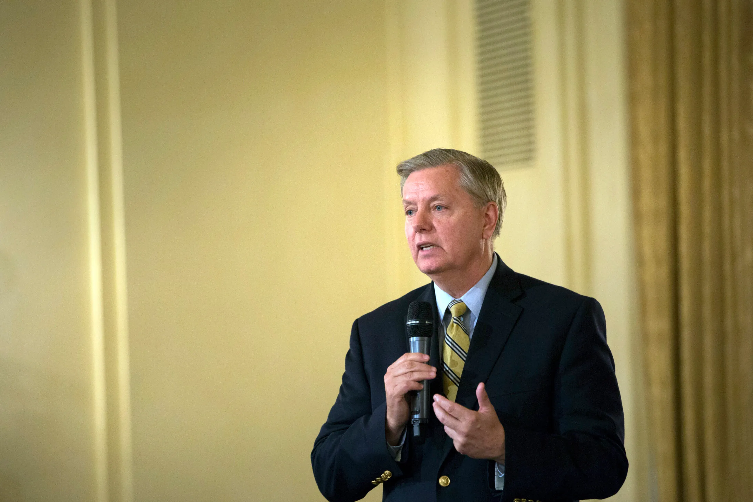 Graham: Clinton could get better Iran deal
