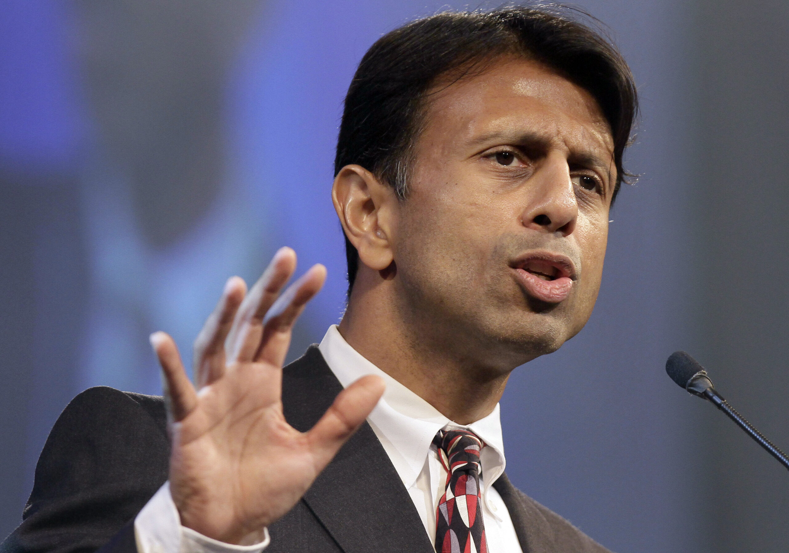 Top Jindal aides use personal email to strategize