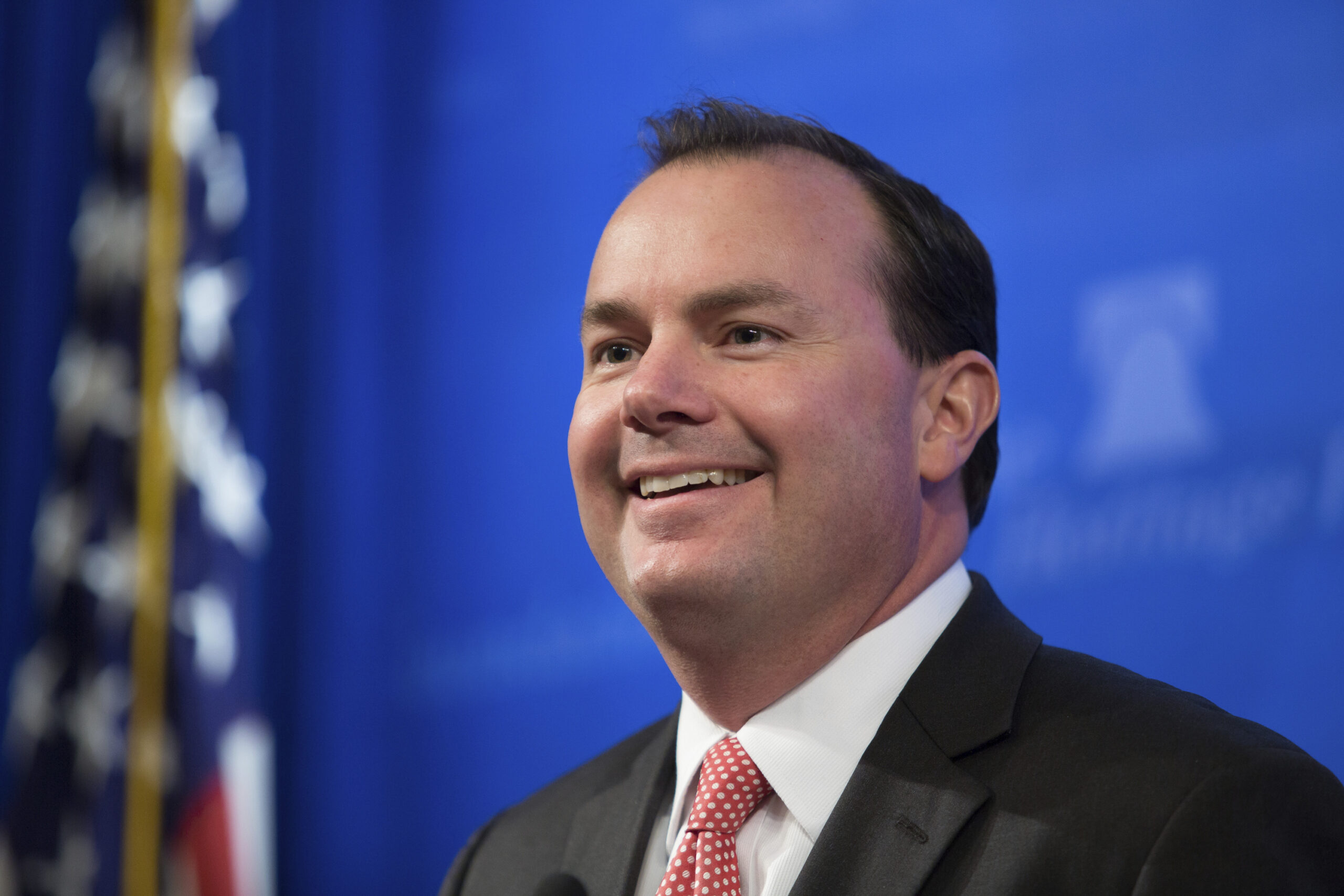 Mike Lee laughs at Eric Holder’s suggestion that Congress ask Treasury Department for legal arguments