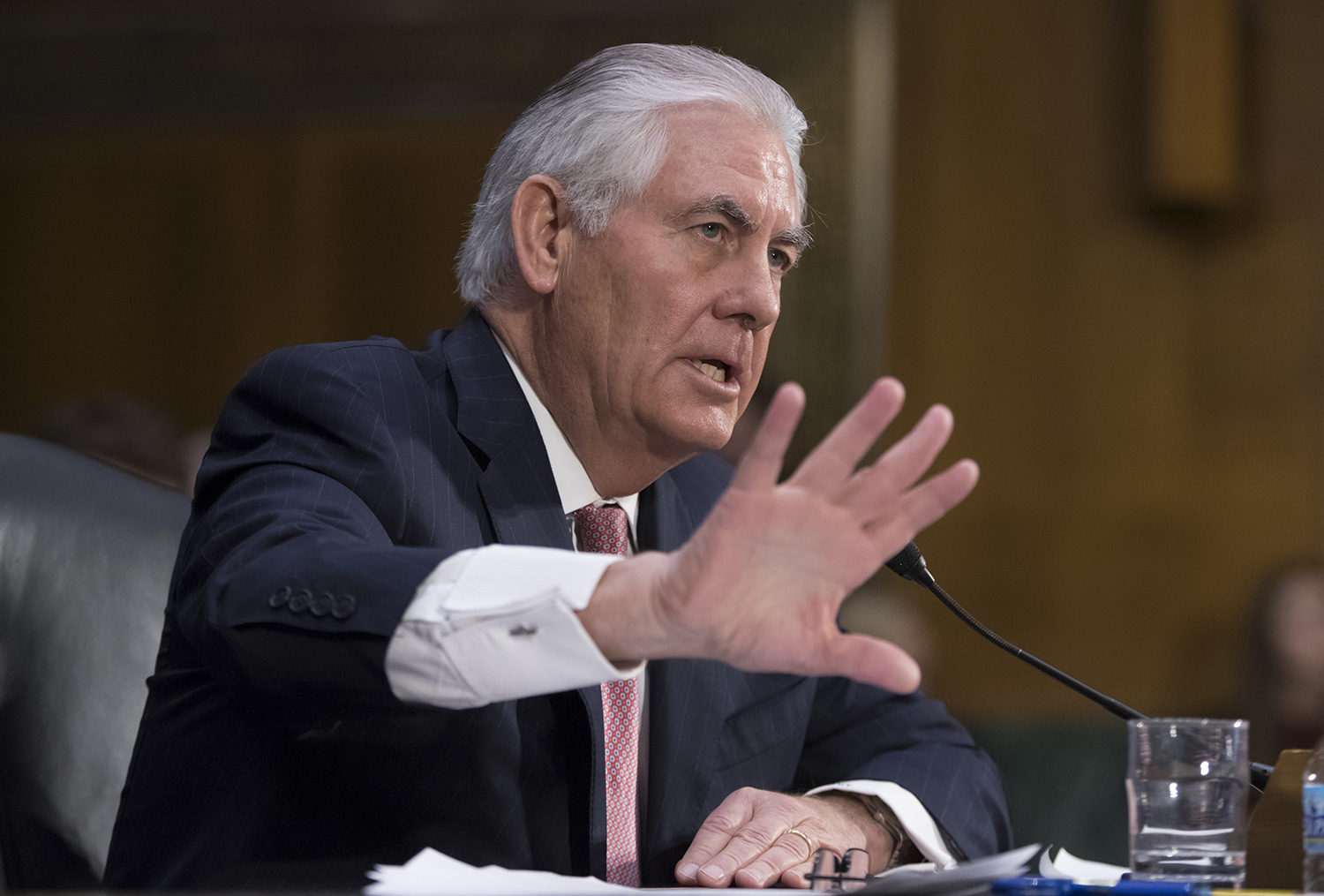 Tillerson won’t stop Trump from tweeting