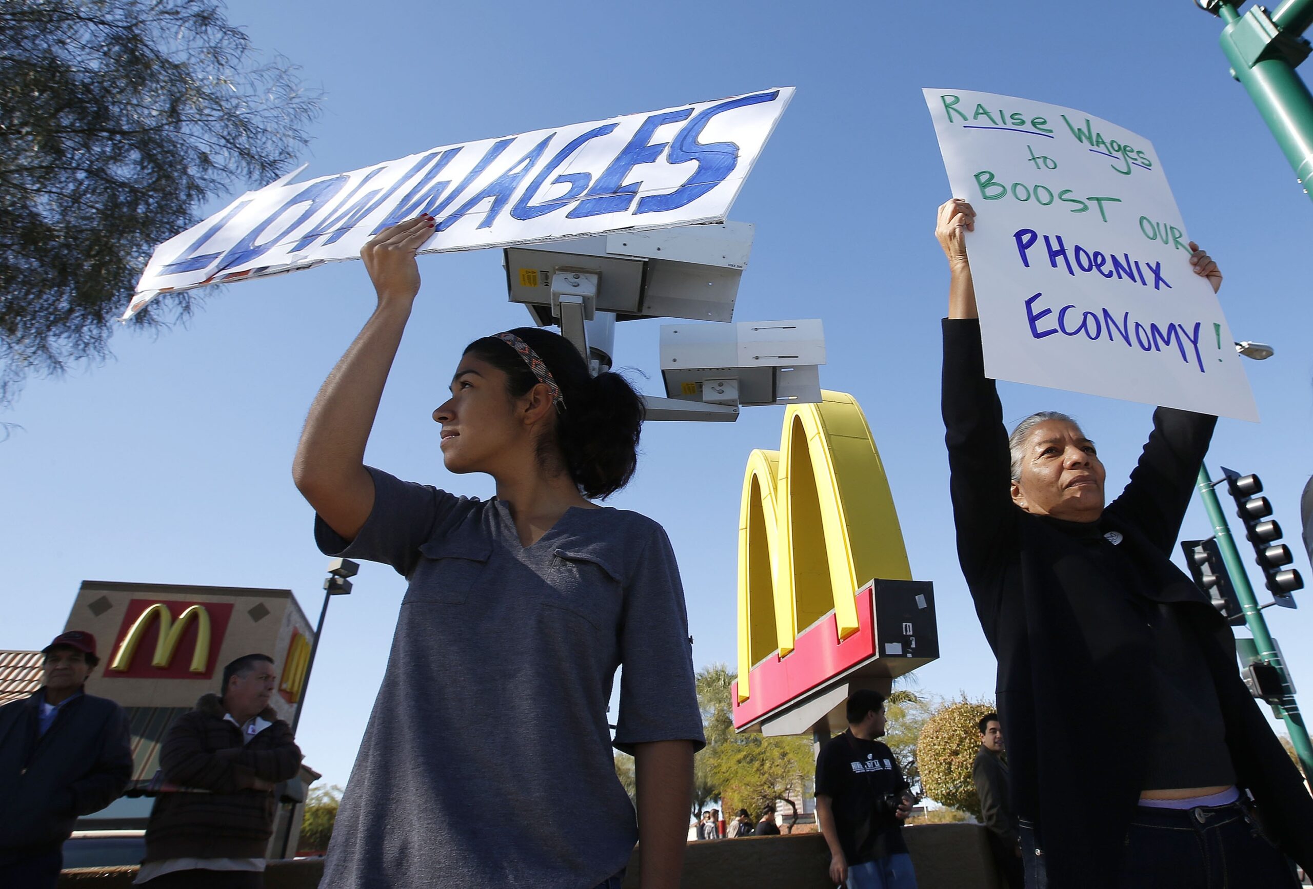 Fast-food protests return amid push for wage hikes