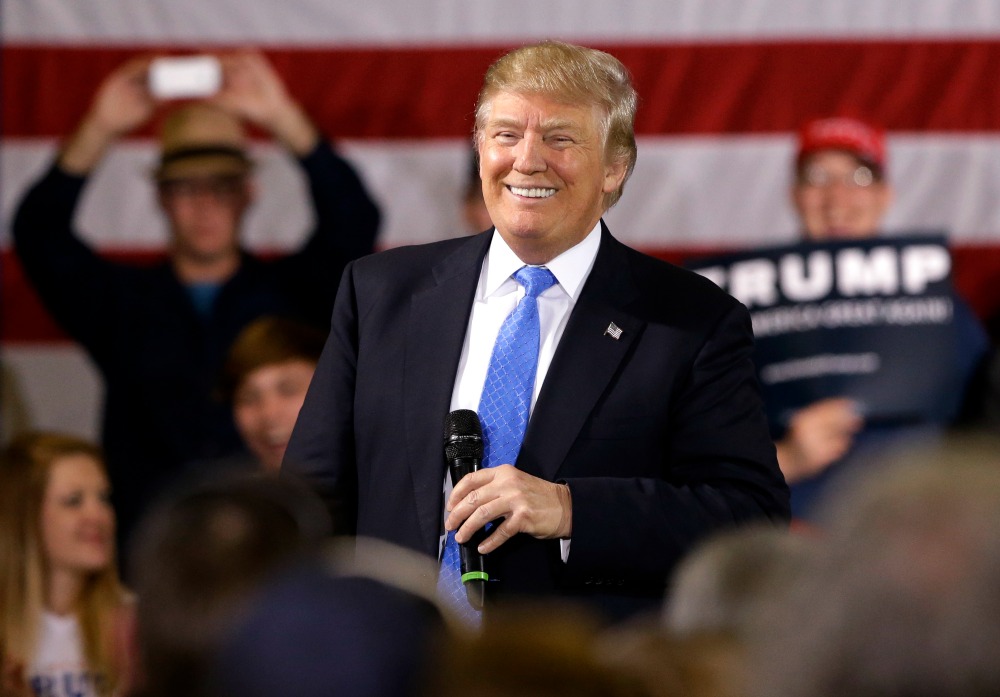 Largest U.S. border patrol union endorses Trump