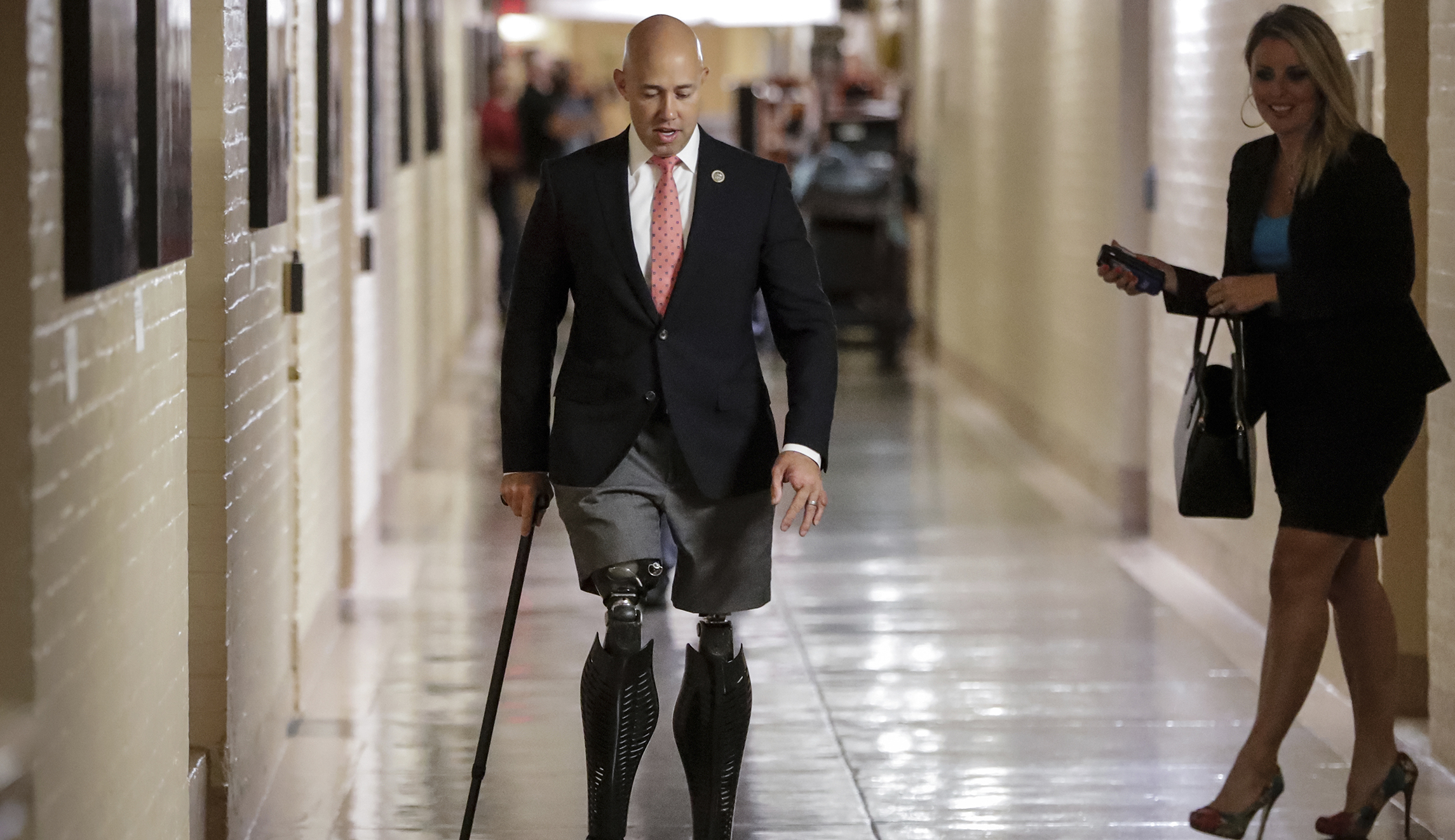 022618 GOP lawmaker says ban guns-pic